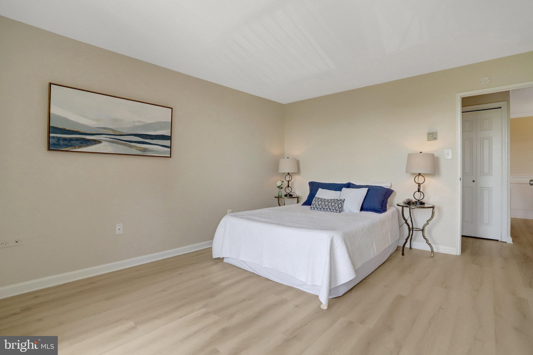 THE CARLTON - Residential