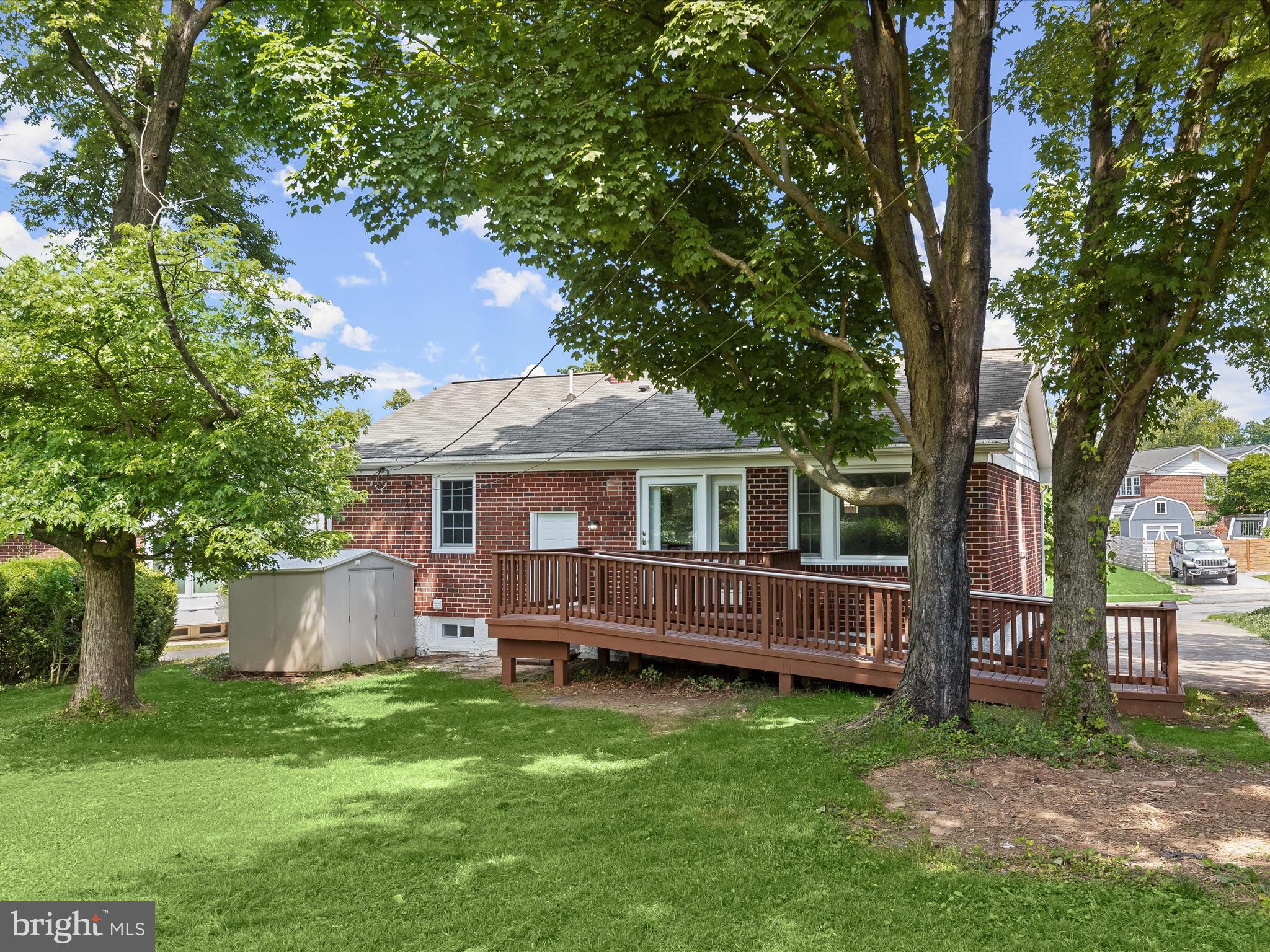 PERRING PARK - Residential