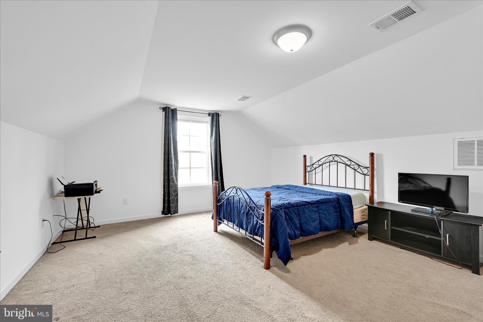 LAKE WYNONAH - Residential