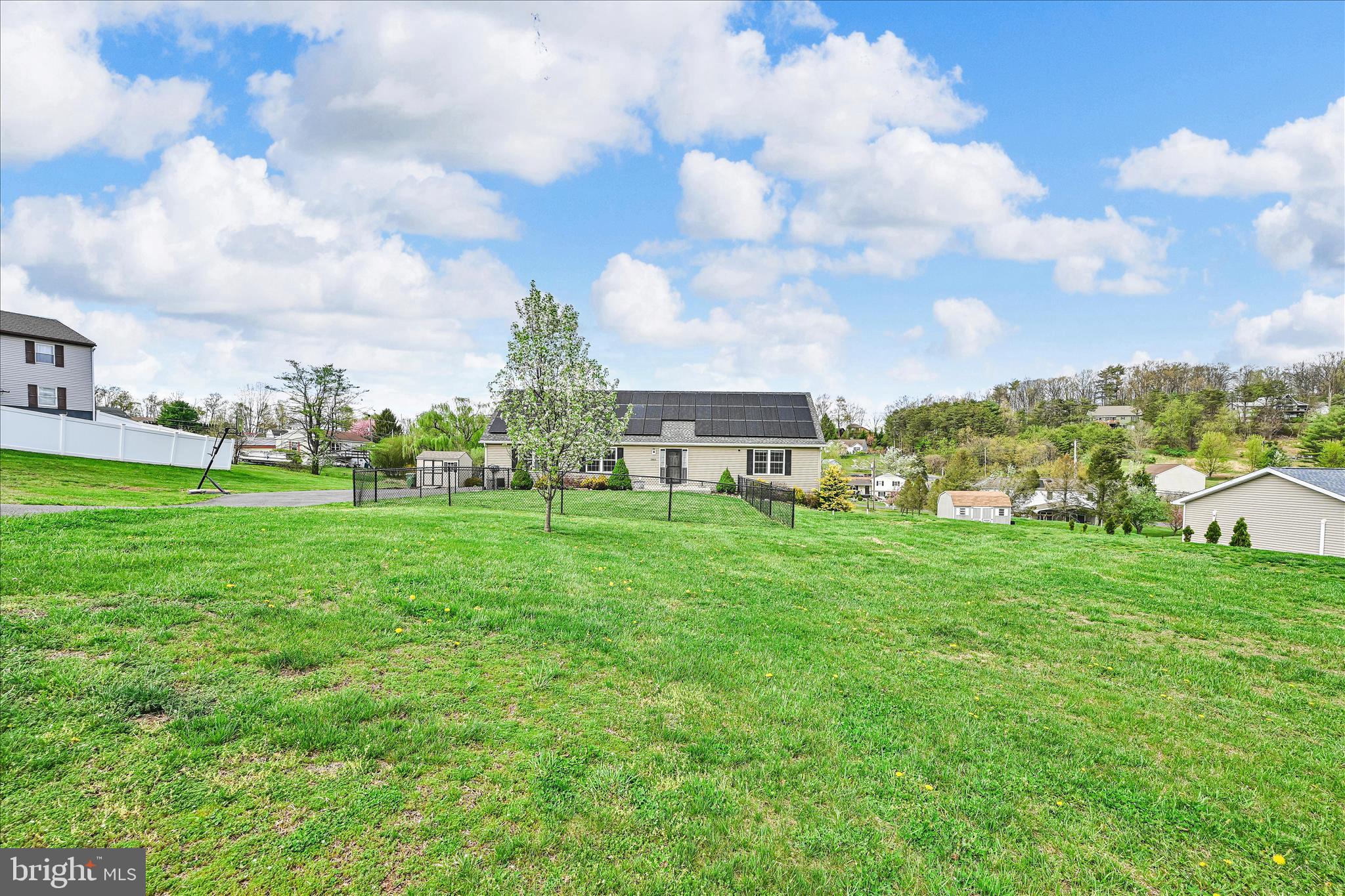 LAKE WYNONAH - Residential