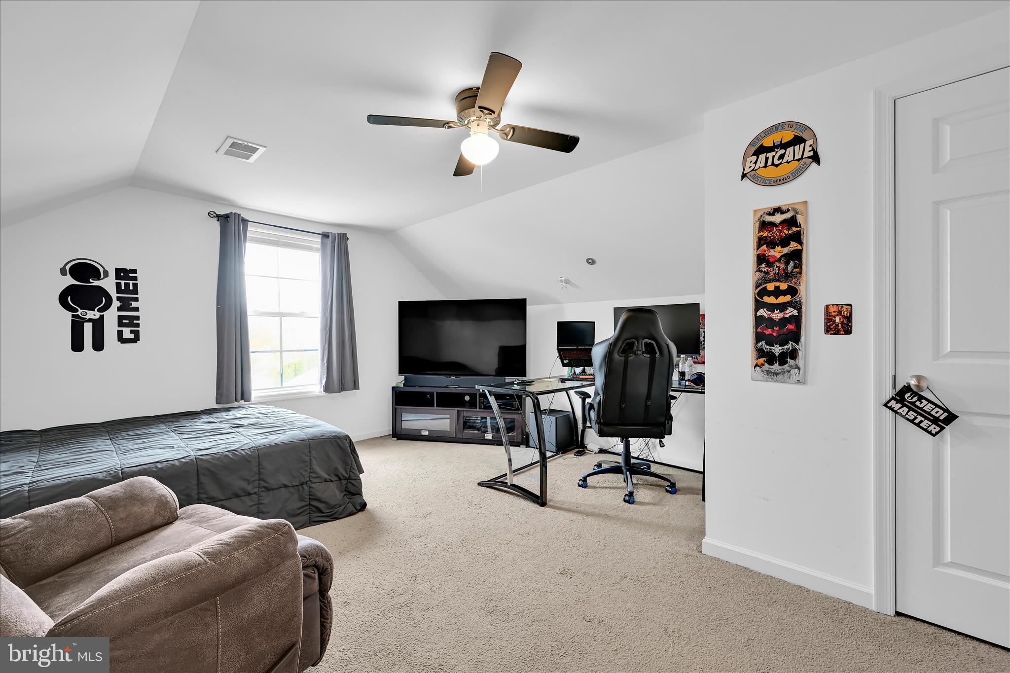 LAKE WYNONAH - Residential