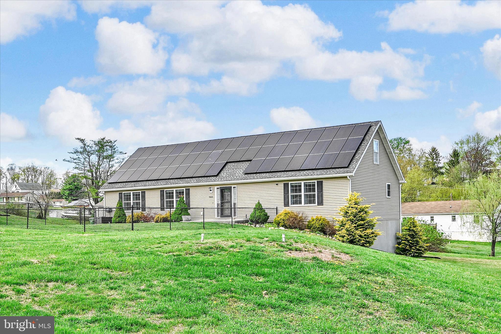 LAKE WYNONAH - Residential