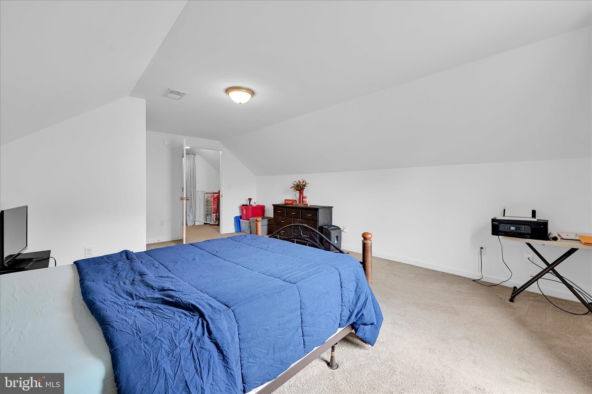 LAKE WYNONAH - Residential