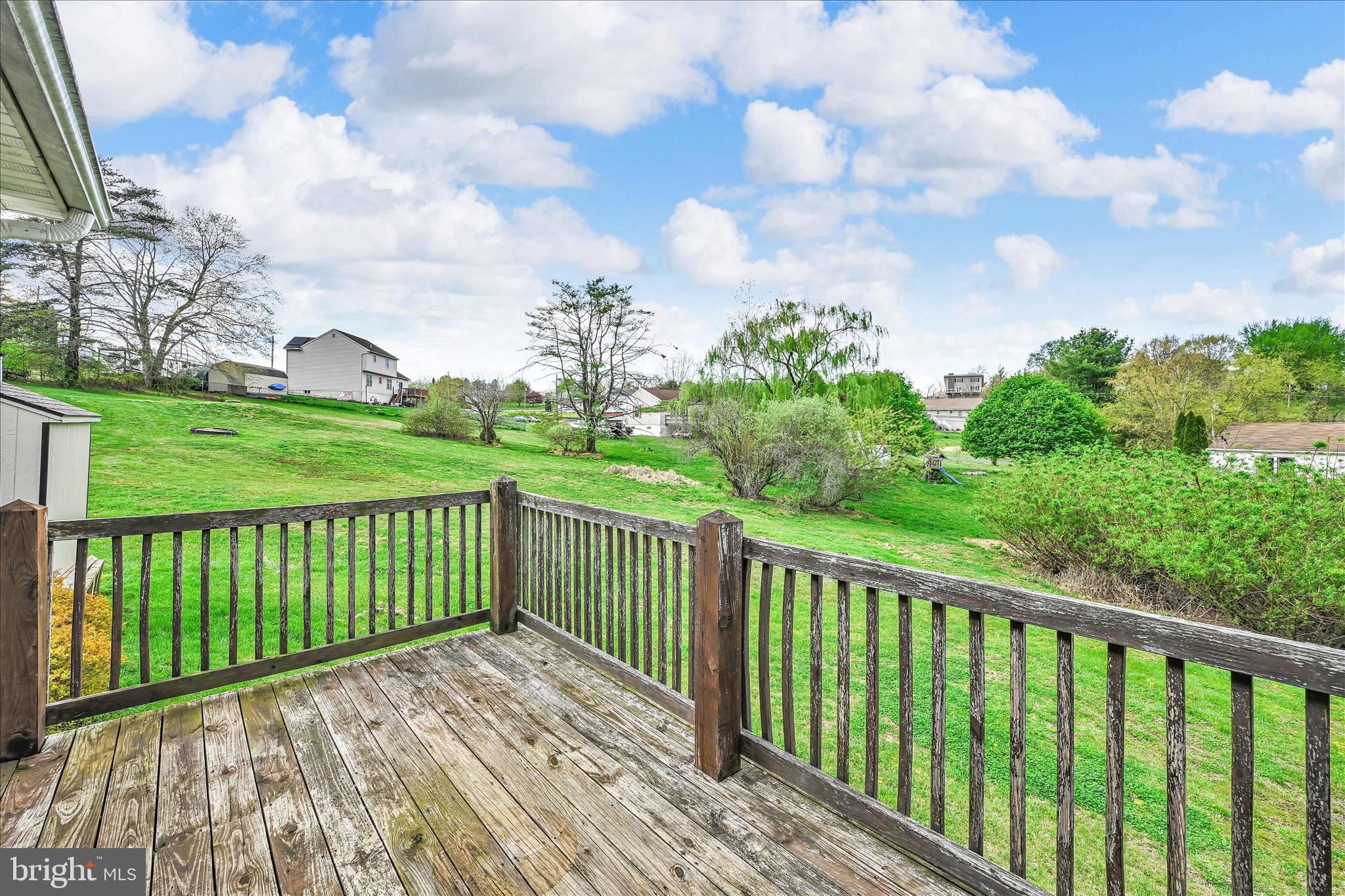 LAKE WYNONAH - Residential