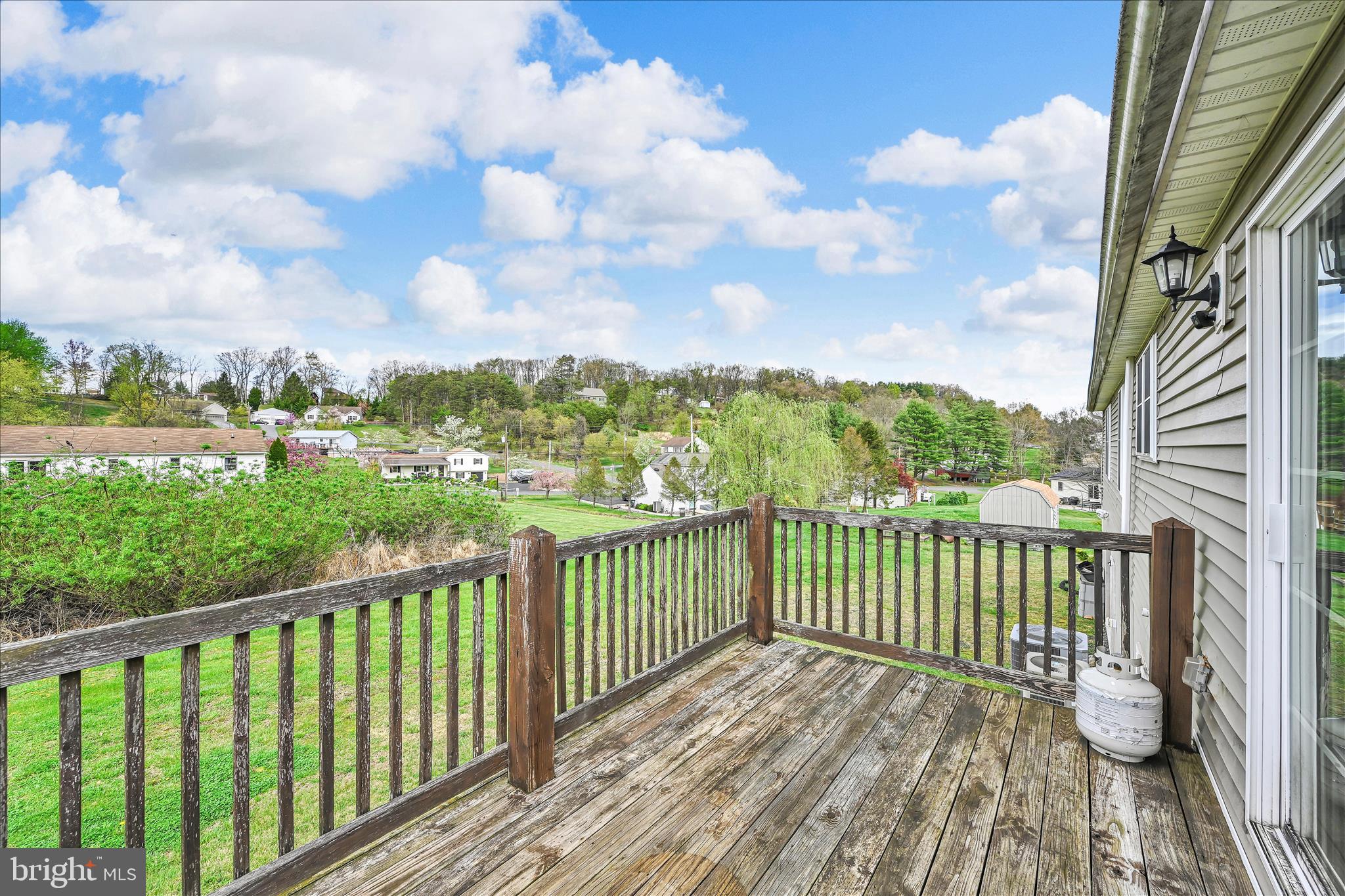 LAKE WYNONAH - Residential