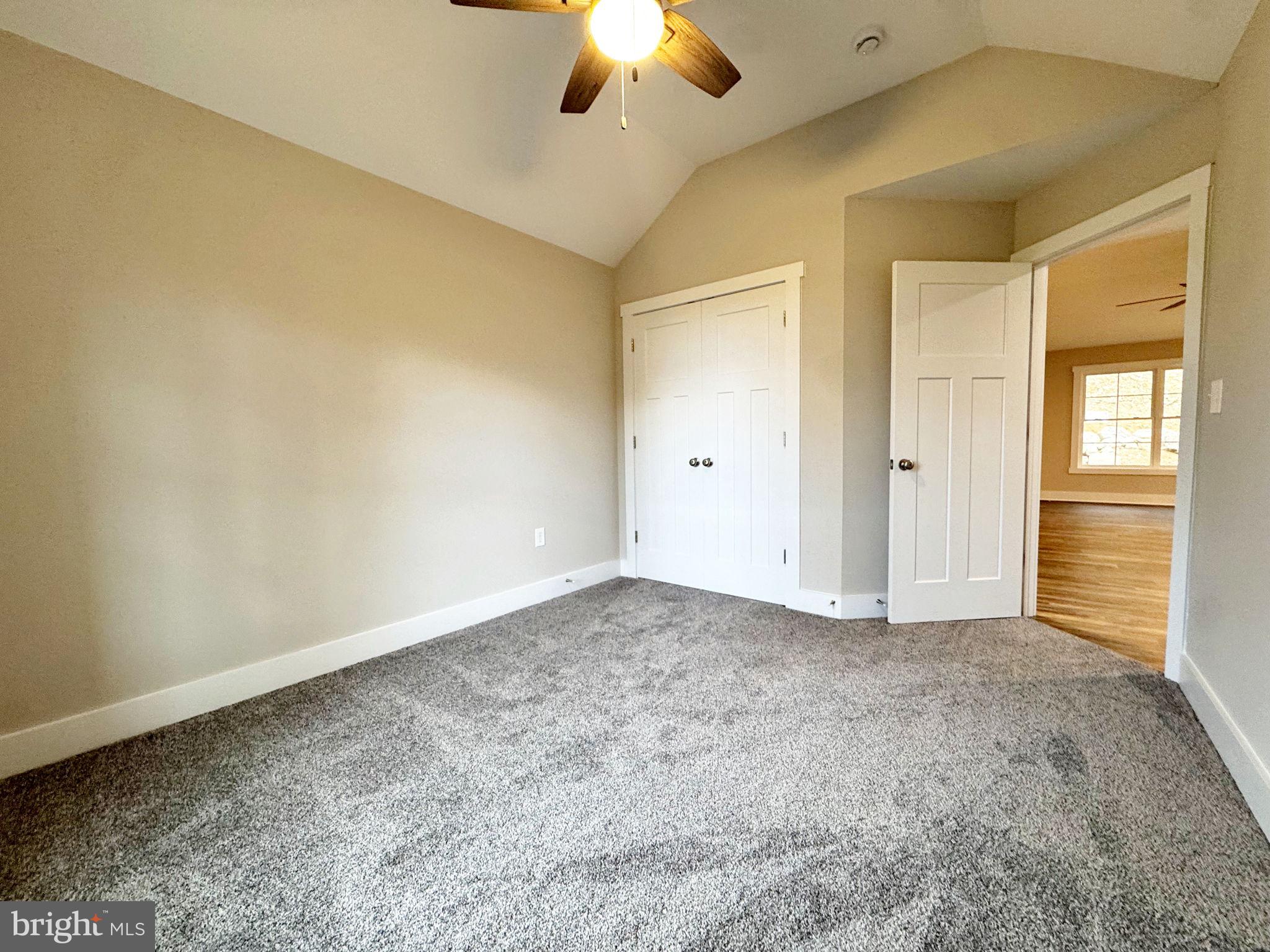 SHANNONDALE - Residential