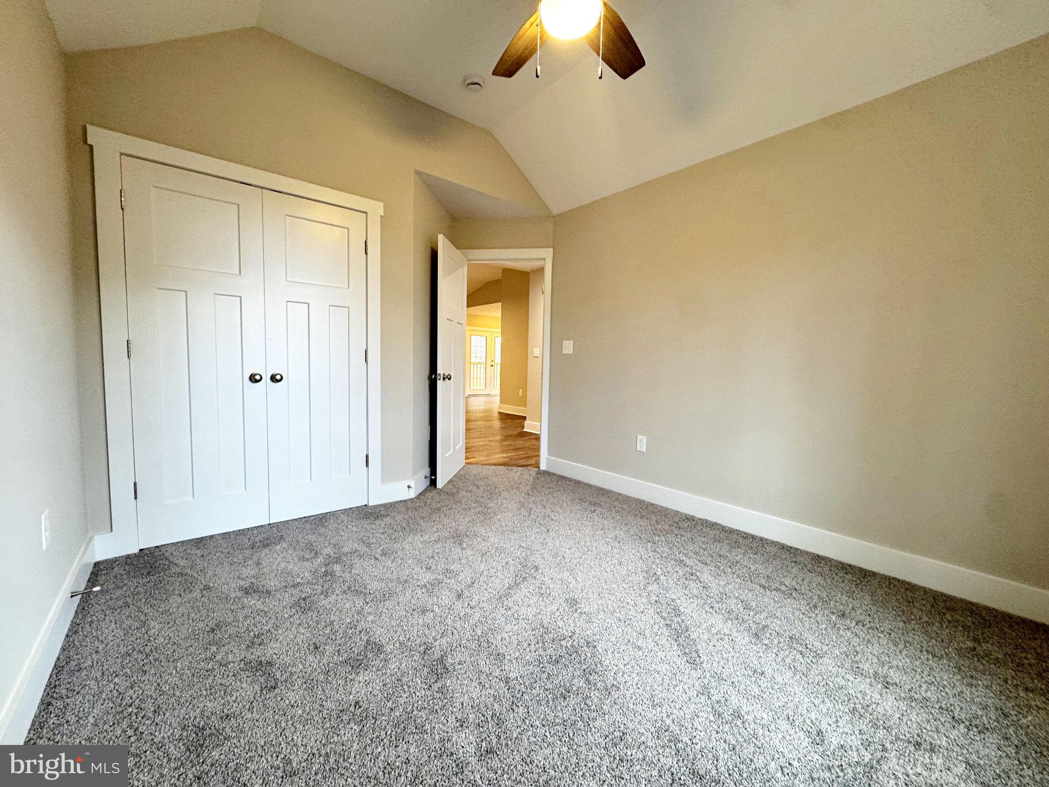 SHANNONDALE - Residential