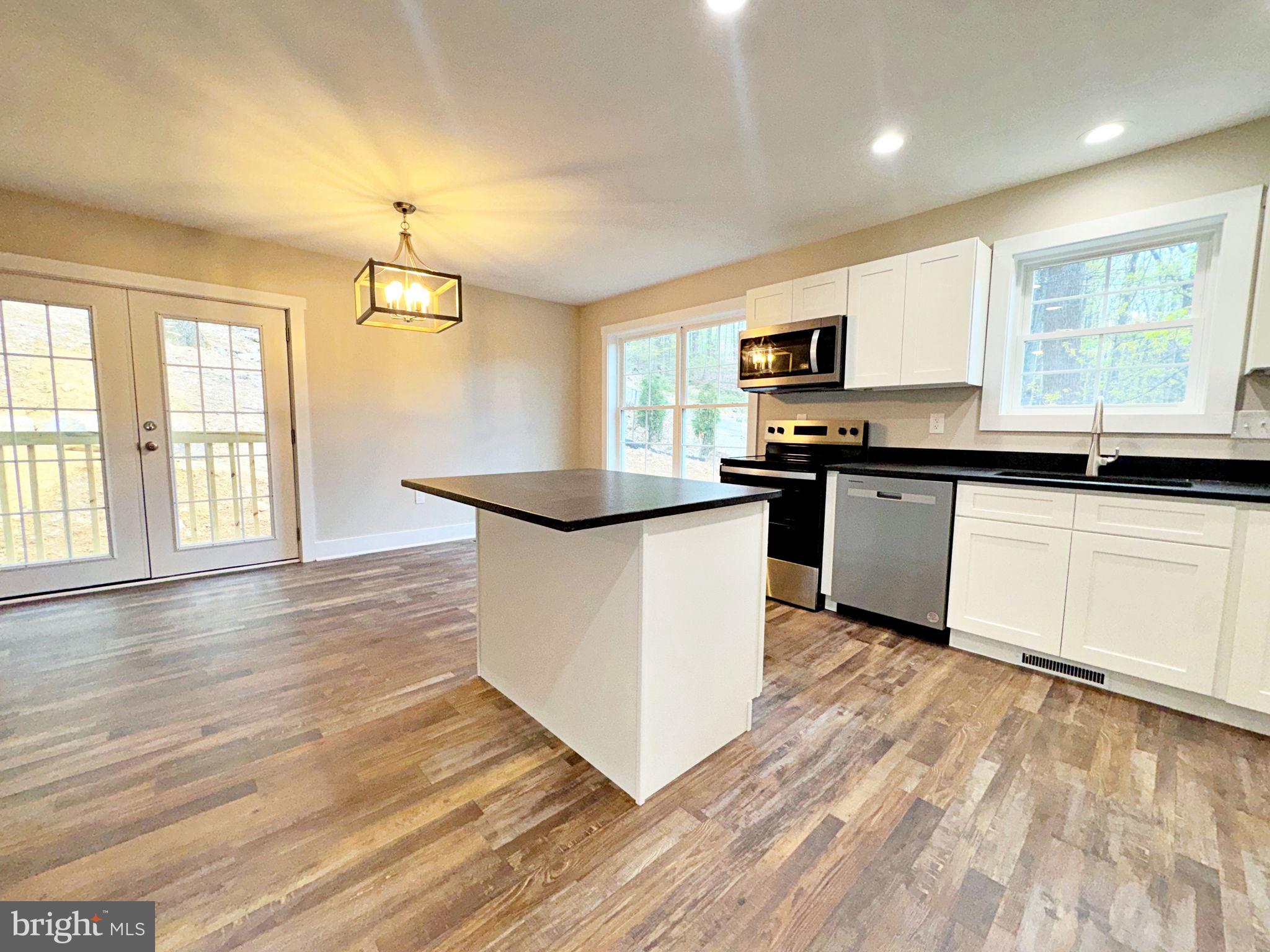 SHANNONDALE - Residential