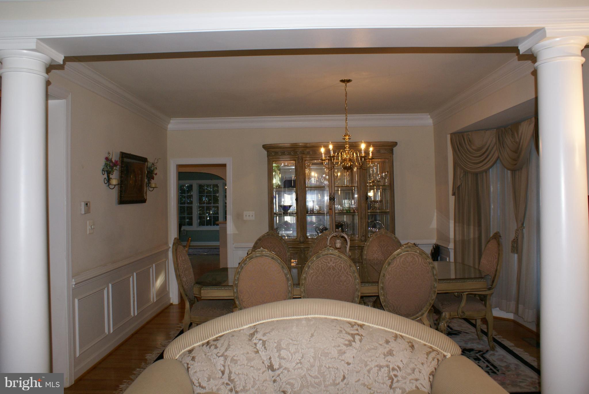 TYSONS EXECUTIVE VILLAGE - Residential Lease