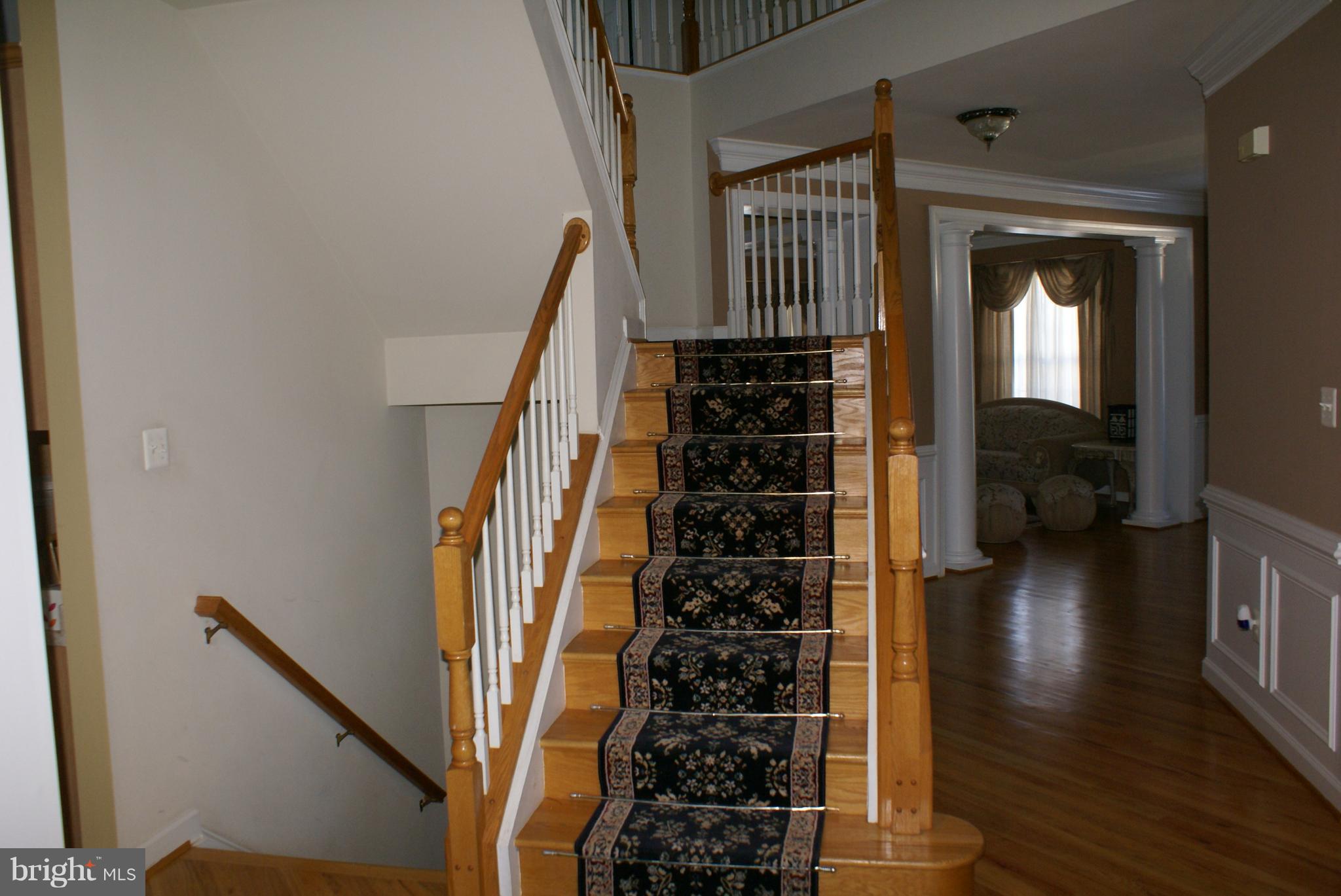 TYSONS EXECUTIVE VILLAGE - Residential Lease