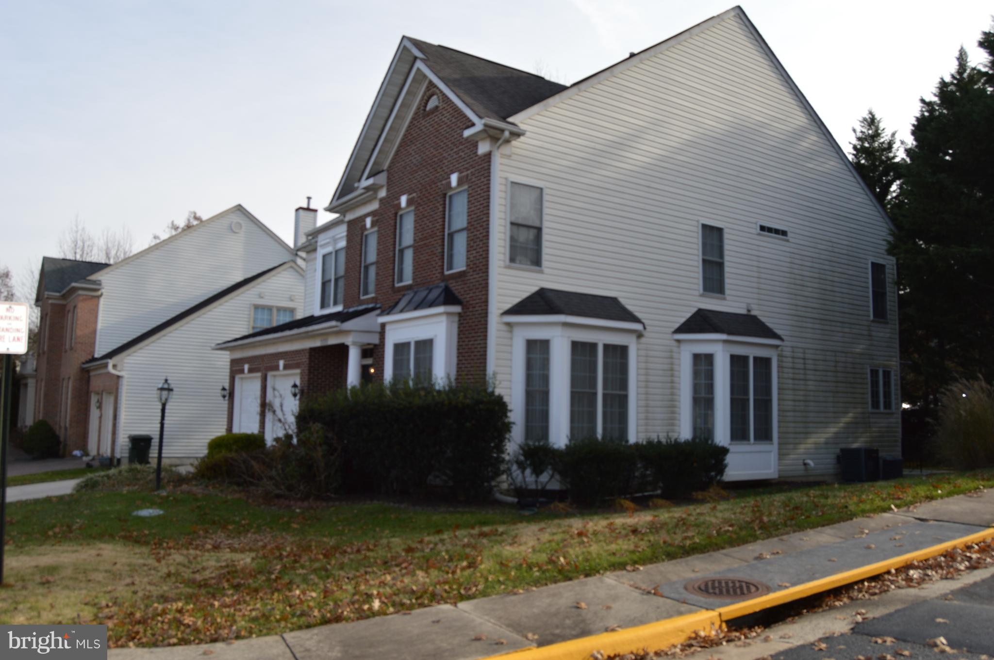 TYSONS EXECUTIVE VILLAGE - Residential Lease