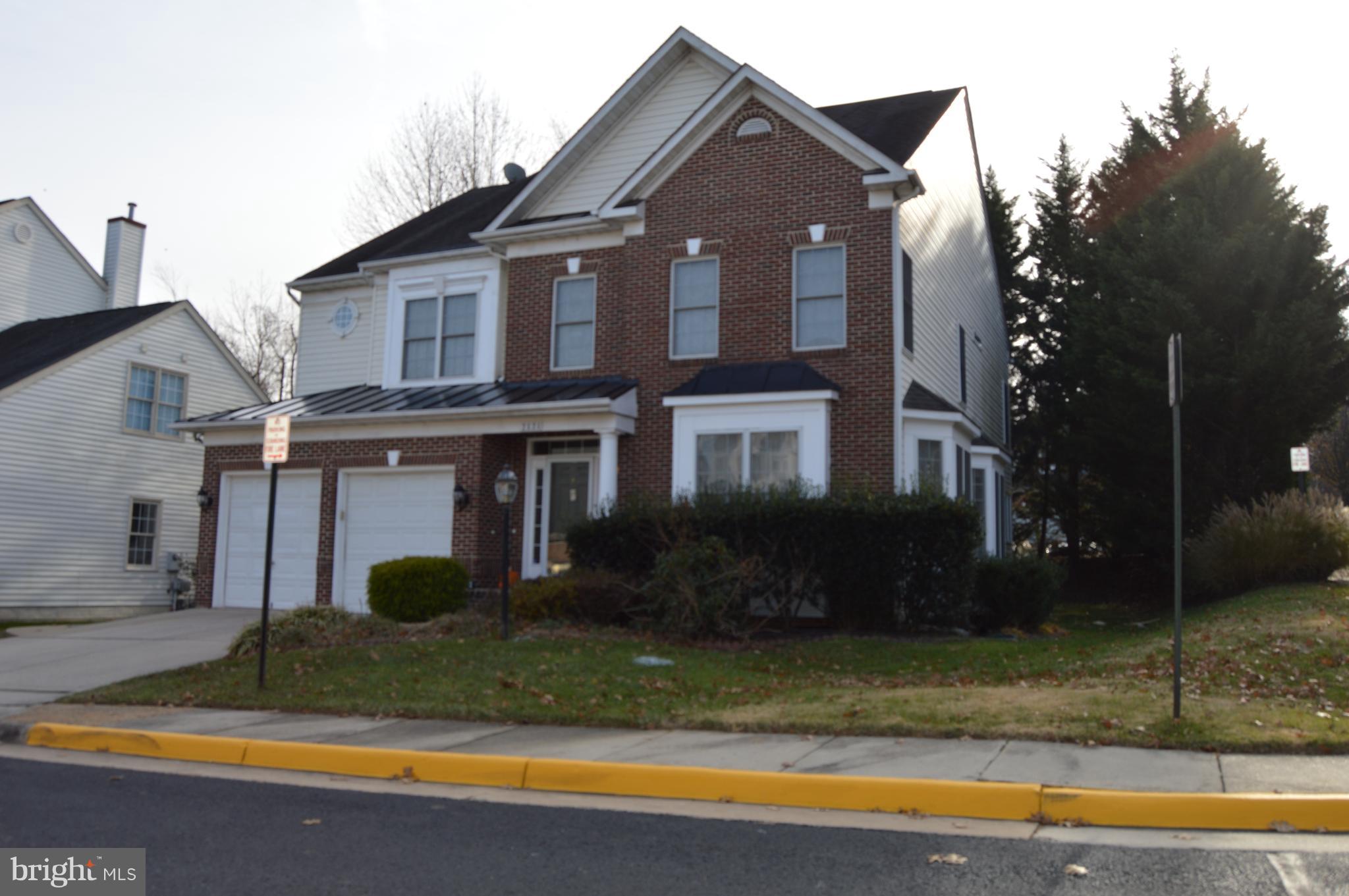 TYSONS EXECUTIVE VILLAGE - Residential Lease