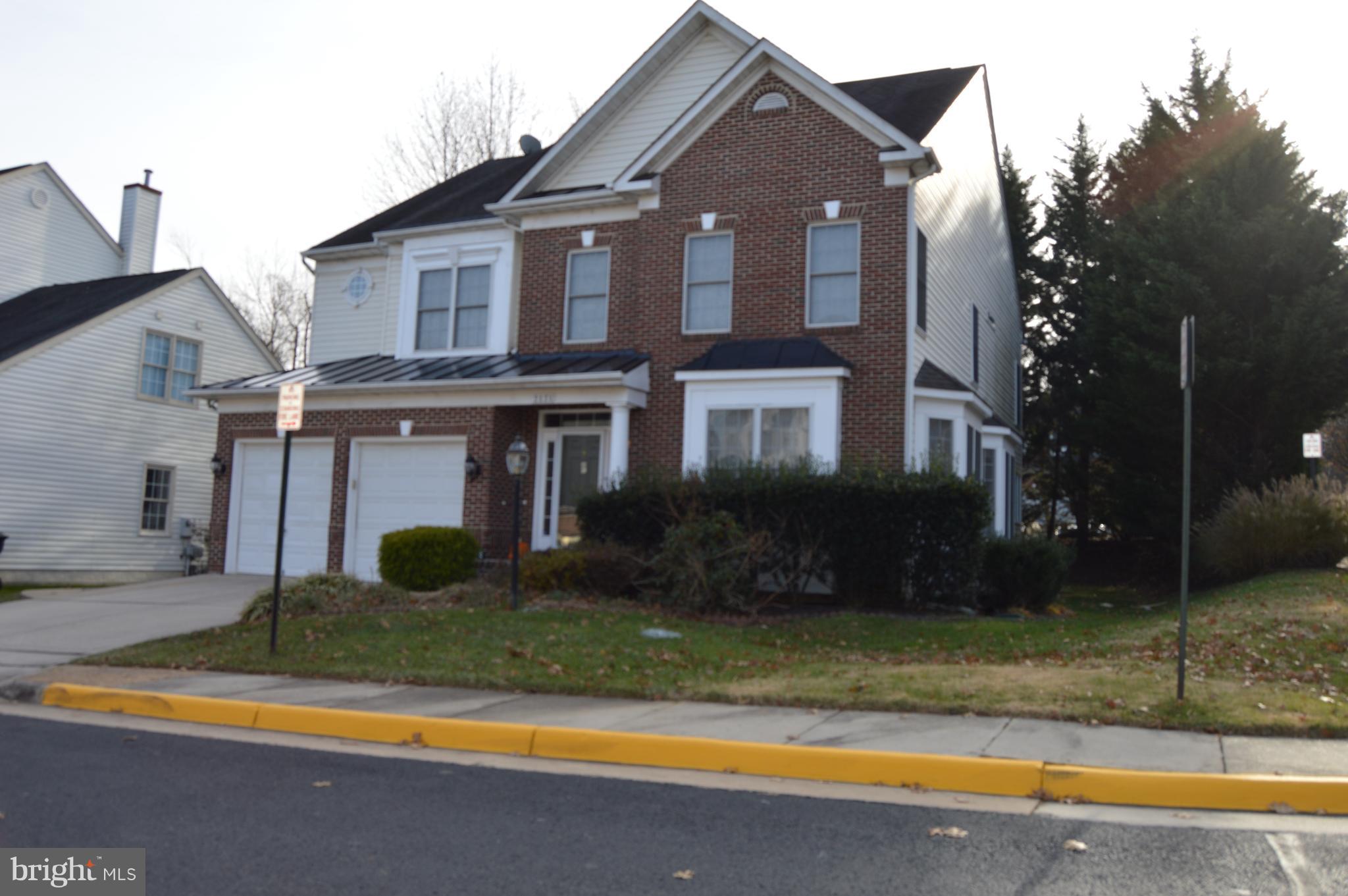 TYSONS EXECUTIVE VILLAGE - Residential Lease