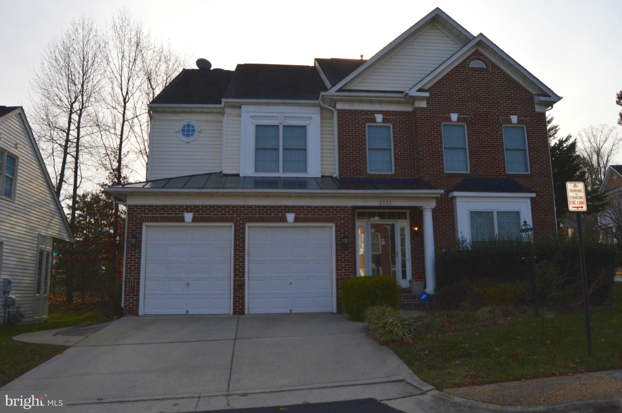 TYSONS EXECUTIVE VILLAGE - Residential Lease