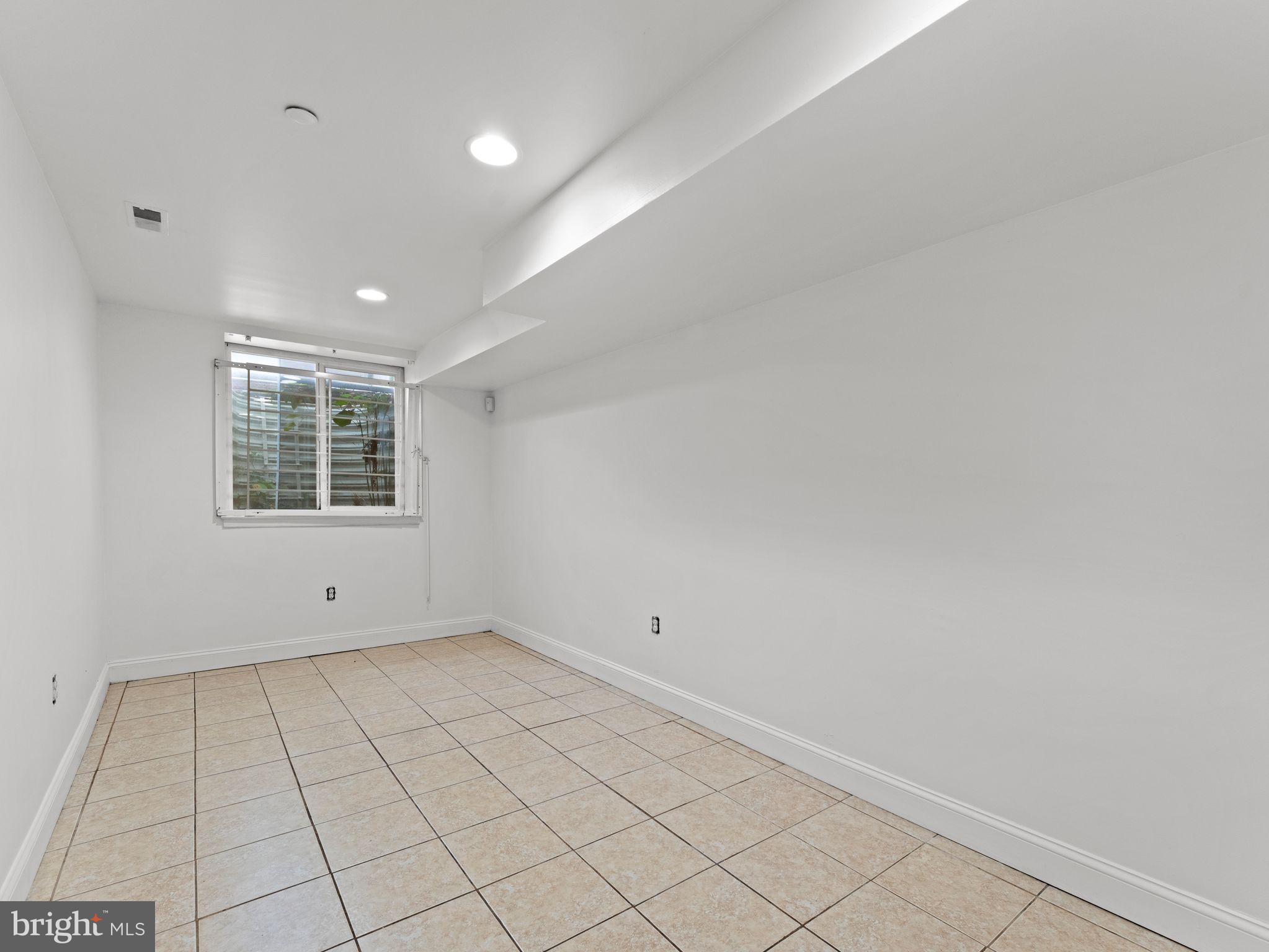 TEMPLE UNIVERSITY - Residential Income