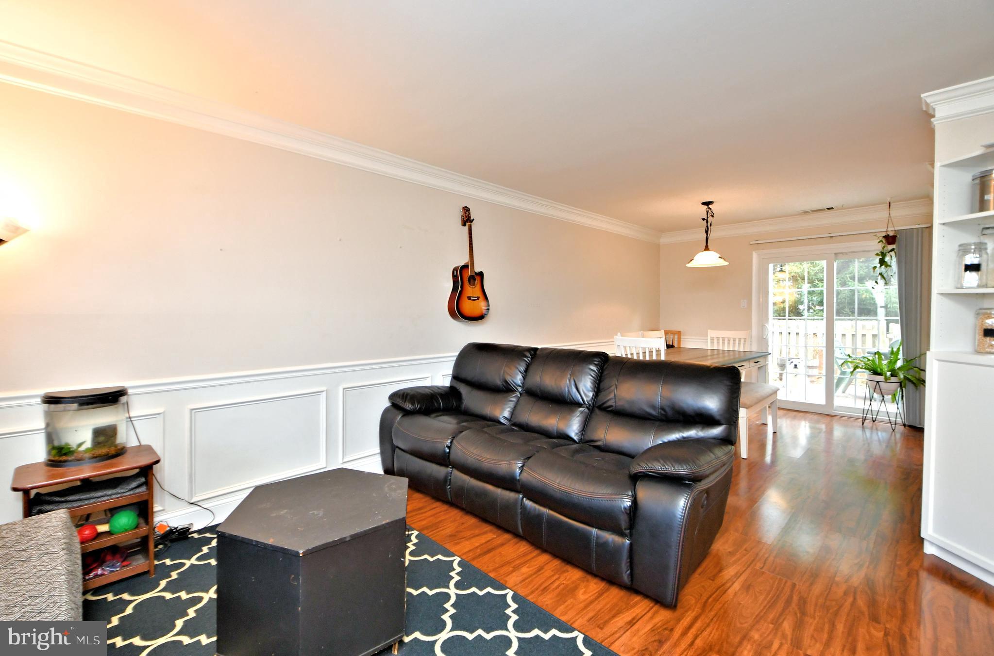 COUNTRY BEND - Residential