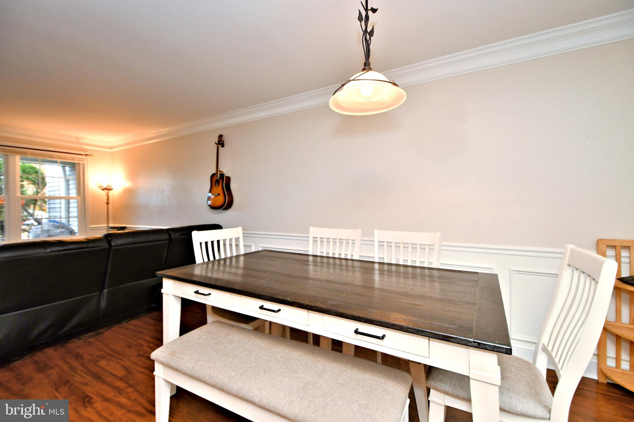 COUNTRY BEND - Residential
