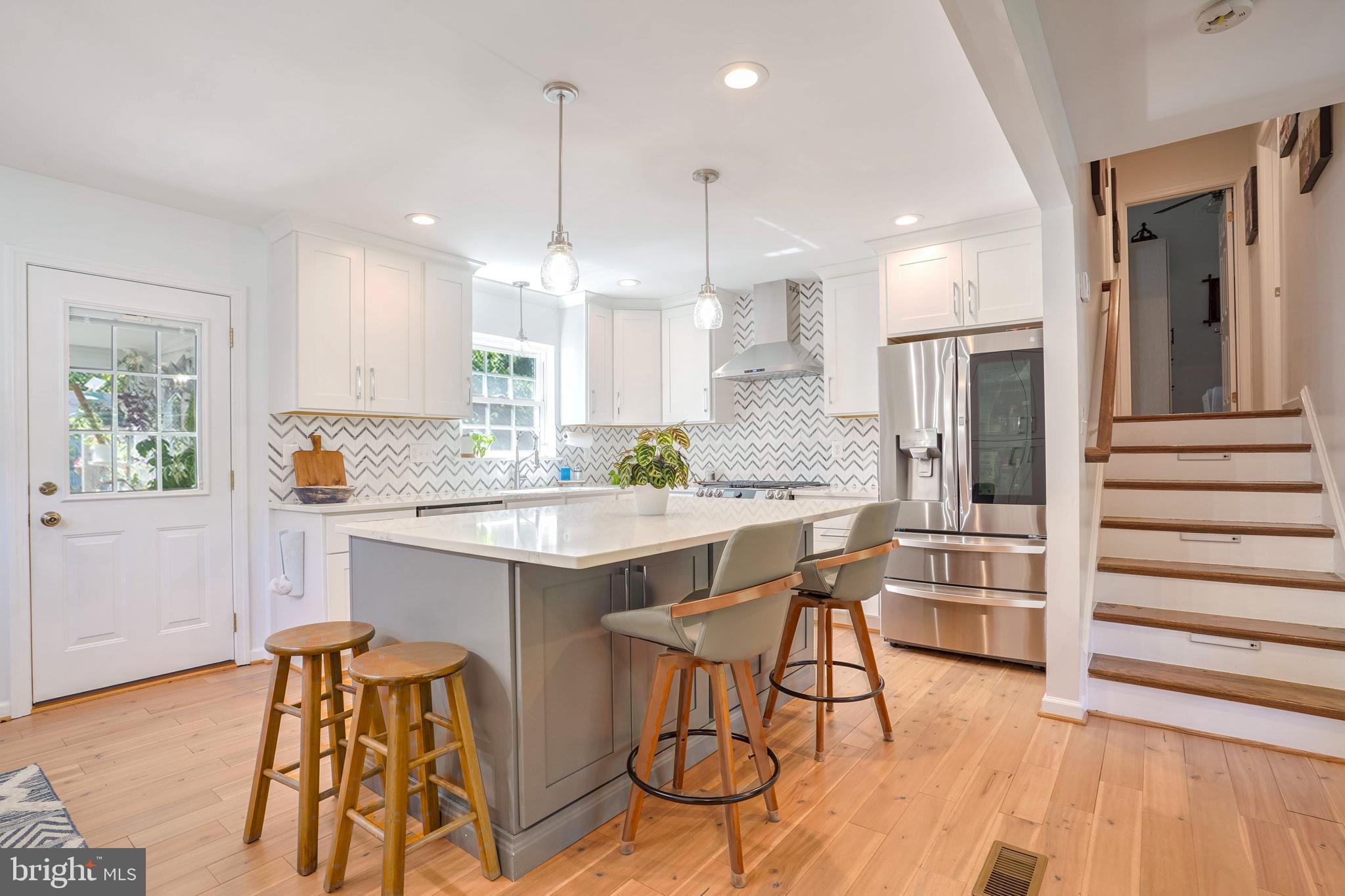 MAYWOOD - Residential