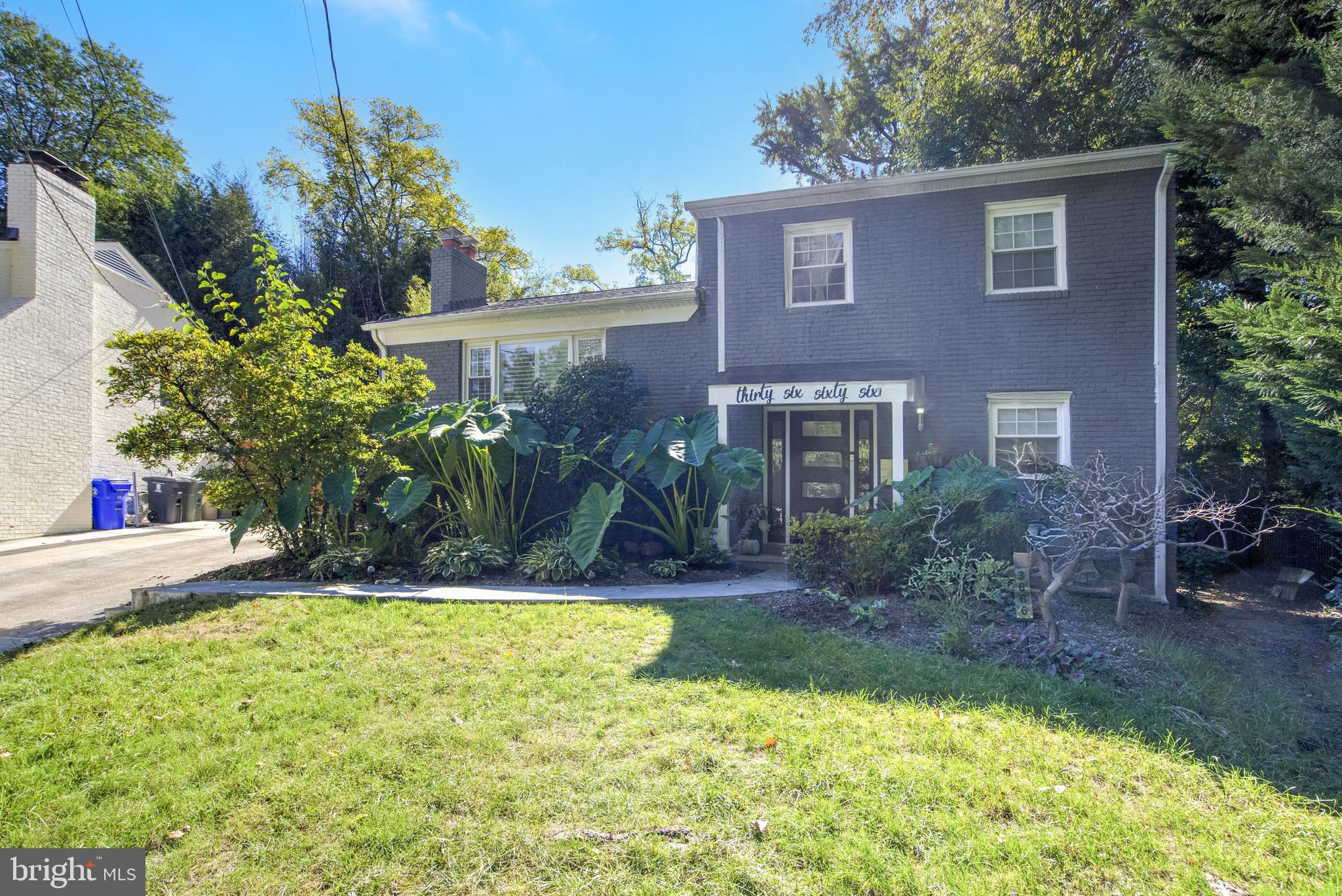 MAYWOOD - Residential