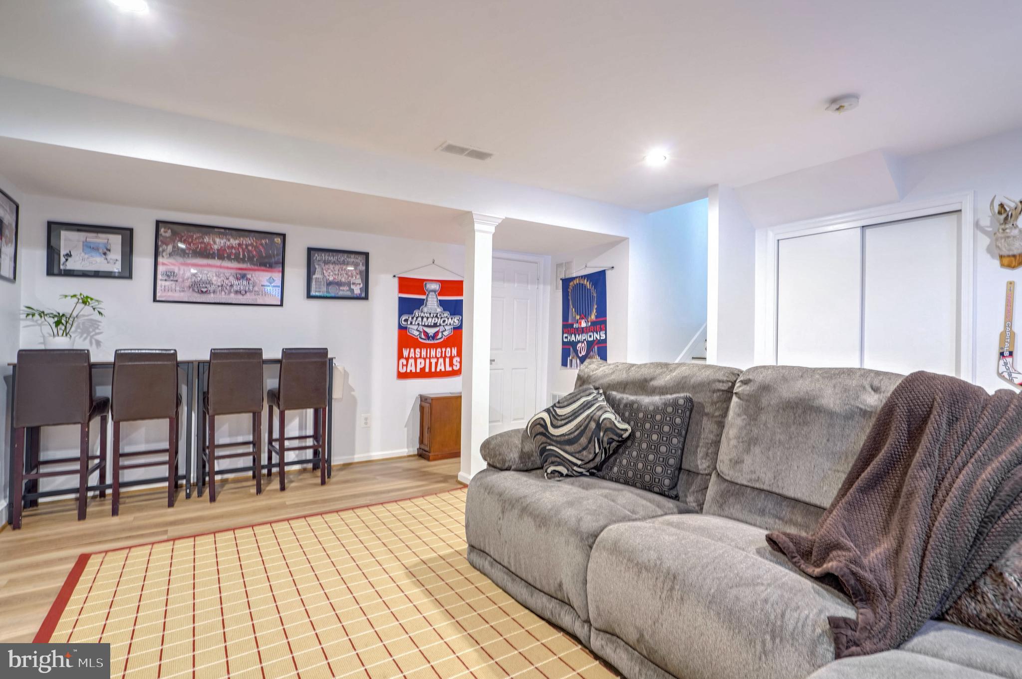 MAYWOOD - Residential