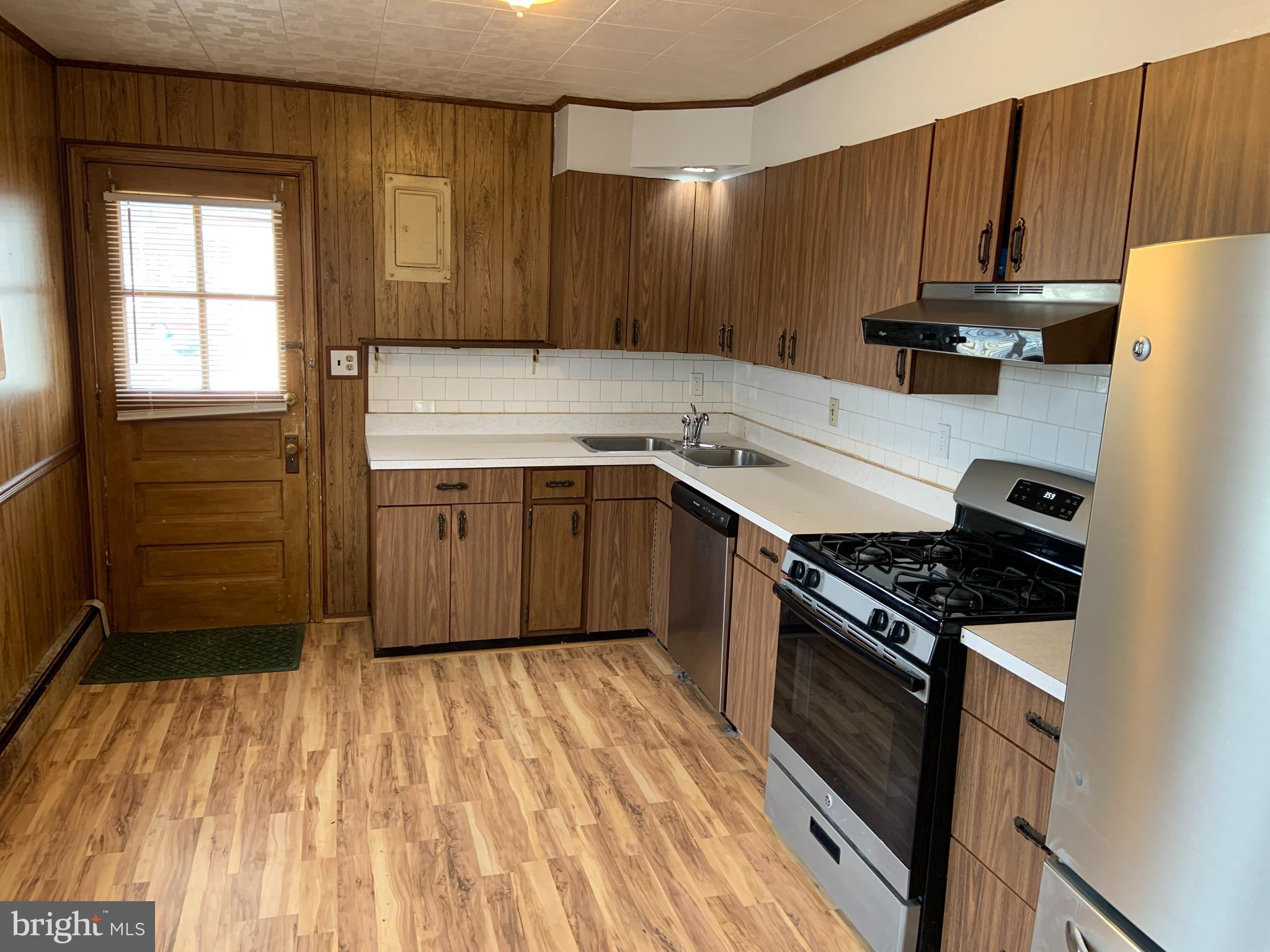 MARLYN MANOR - Residential