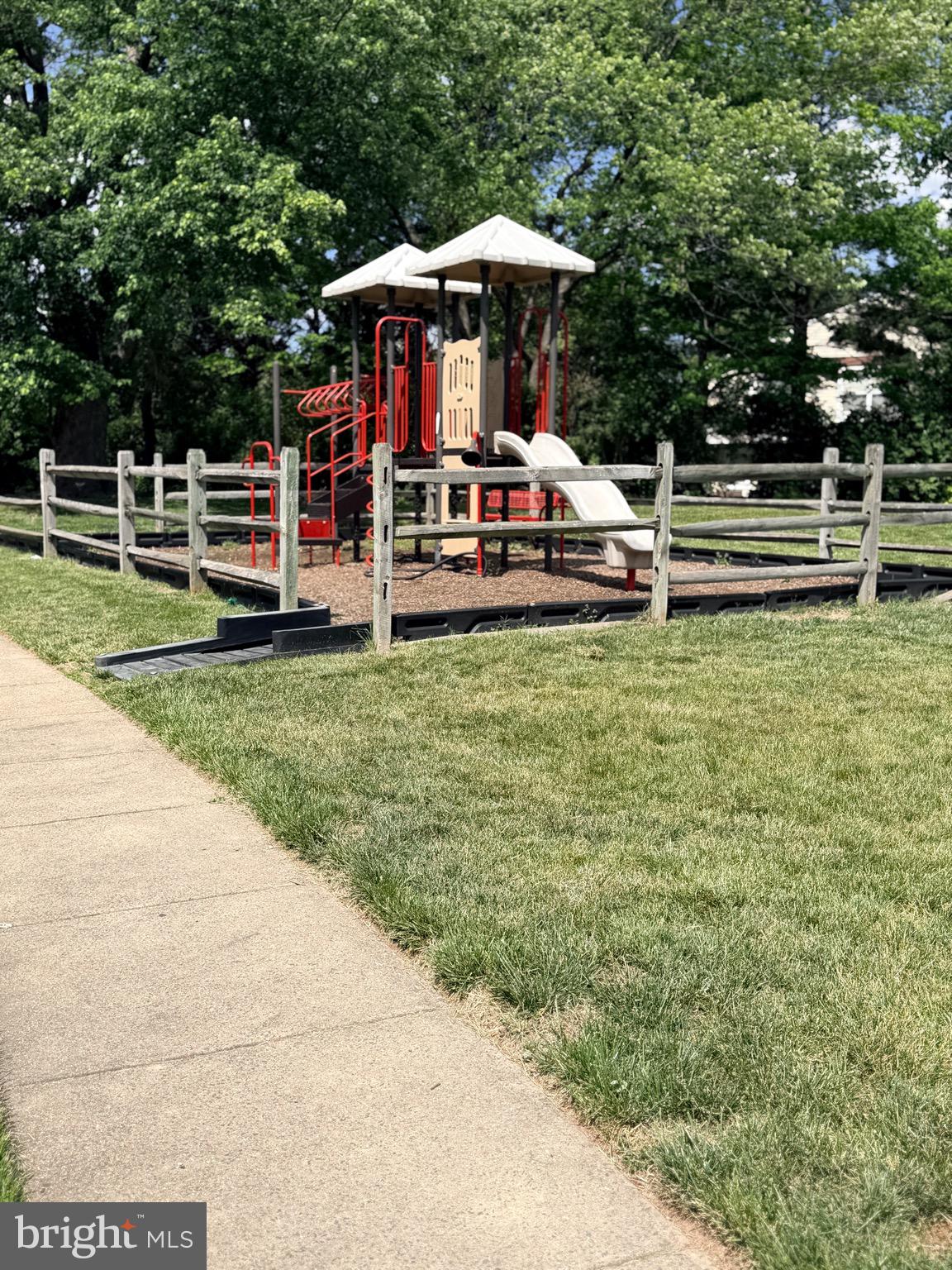 WINDING RIDGE - Residential