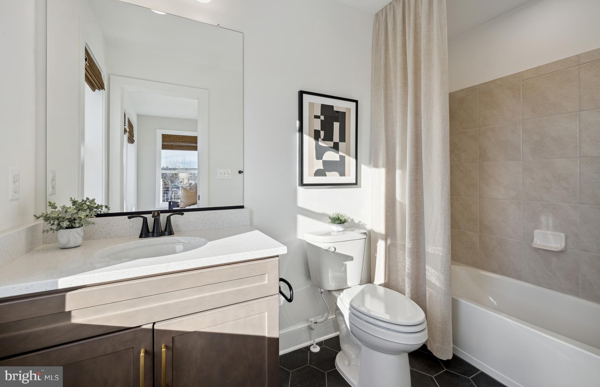 FARMSTEAD DISTRICT - Residential