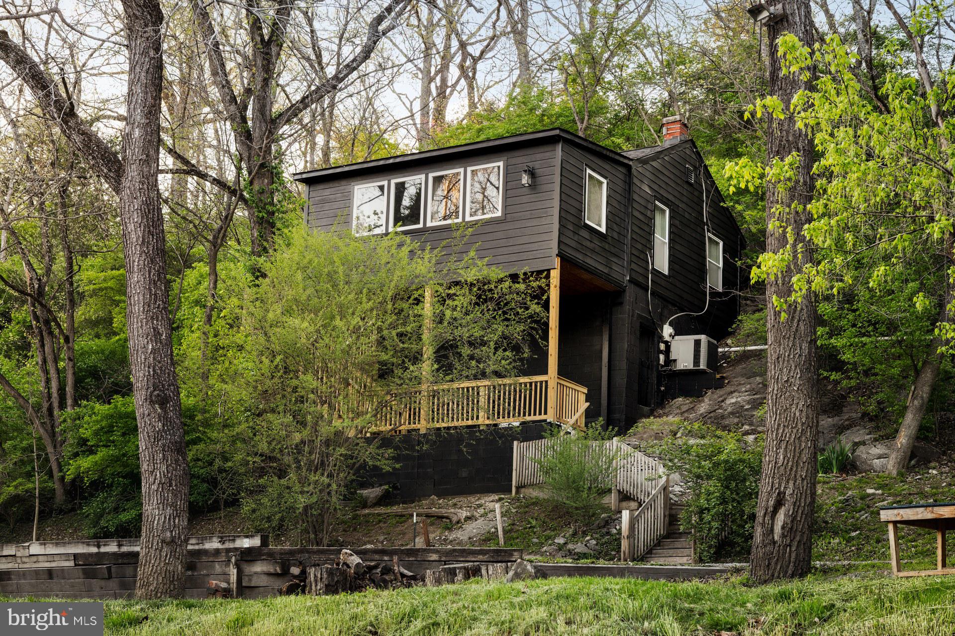 714 BENNYS BEACH ROAD