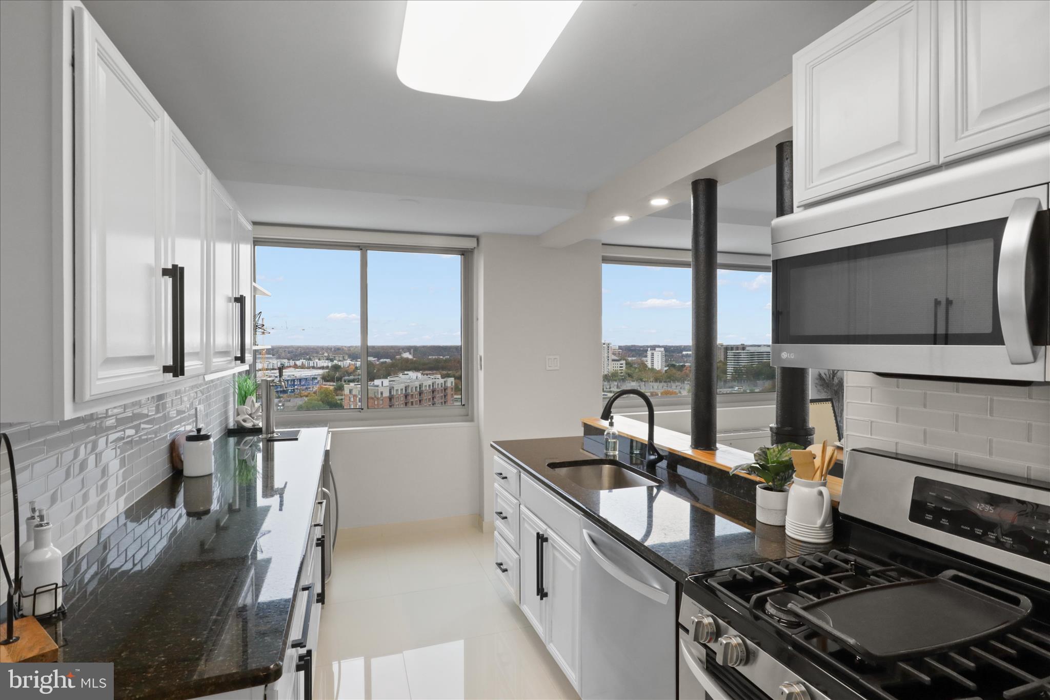 THE FOUNTAINS - Residential