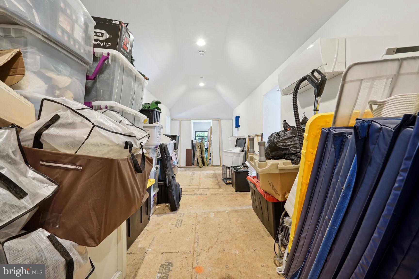 TRIADELPHIA MILL FARM - Residential