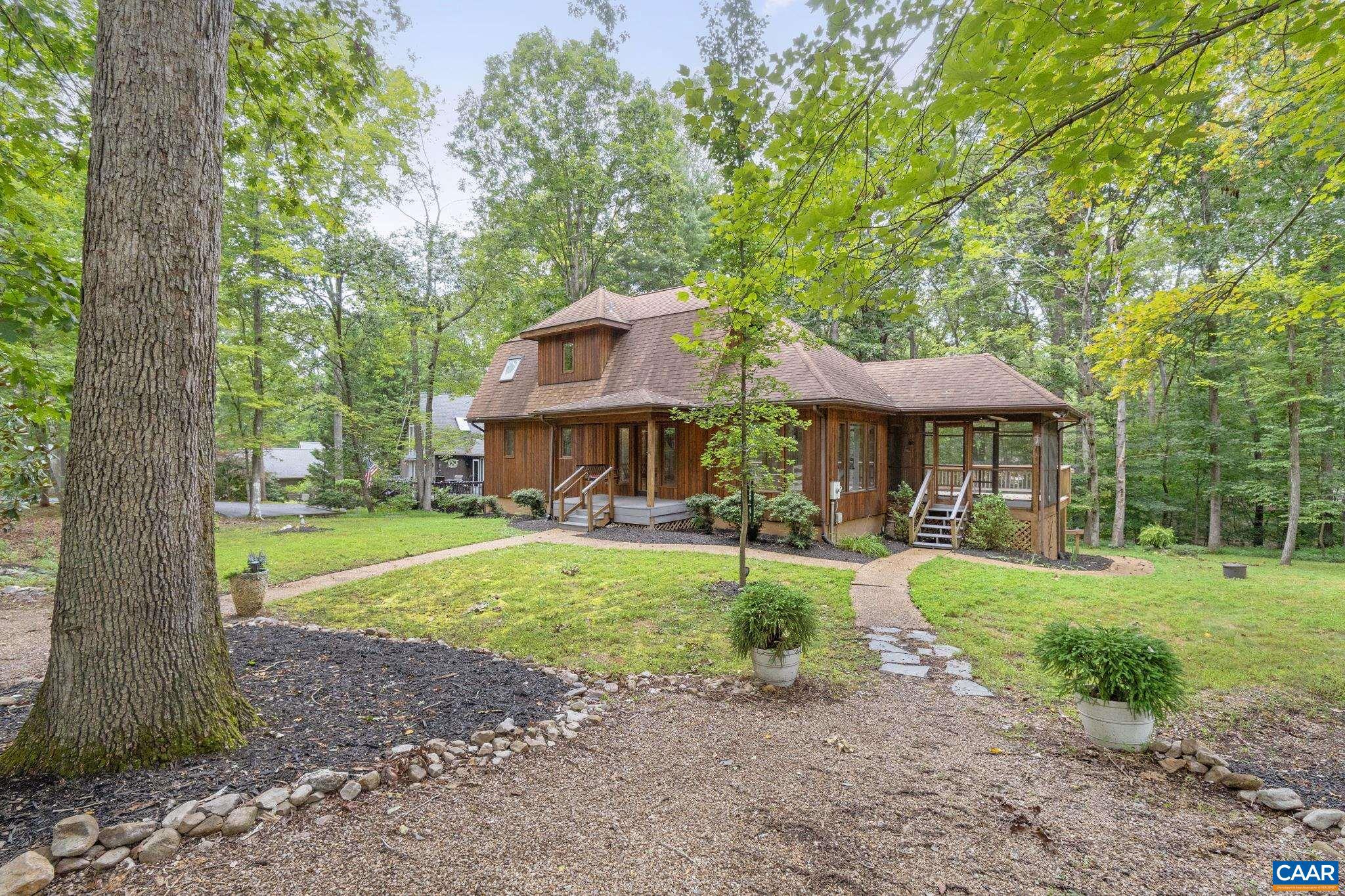 LAKE MONTICELLO - Residential