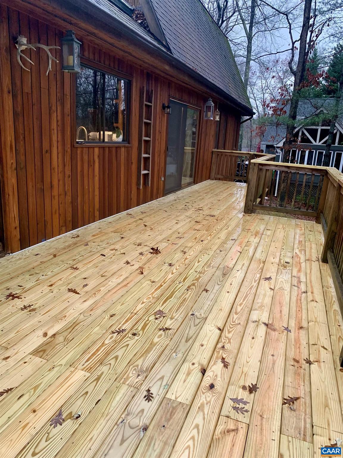 LAKE MONTICELLO - Residential