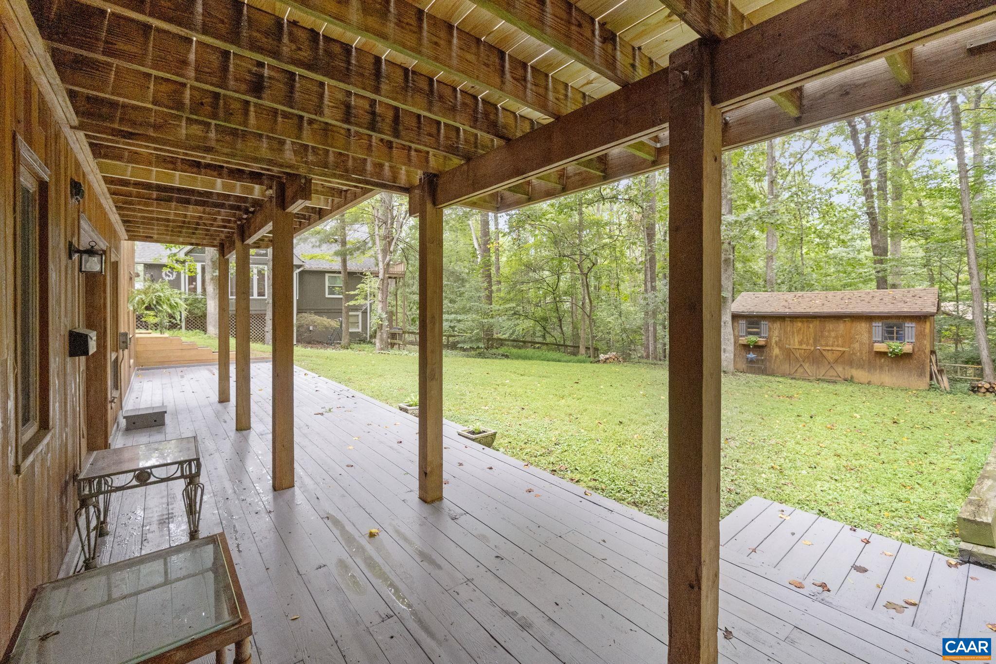 LAKE MONTICELLO - Residential