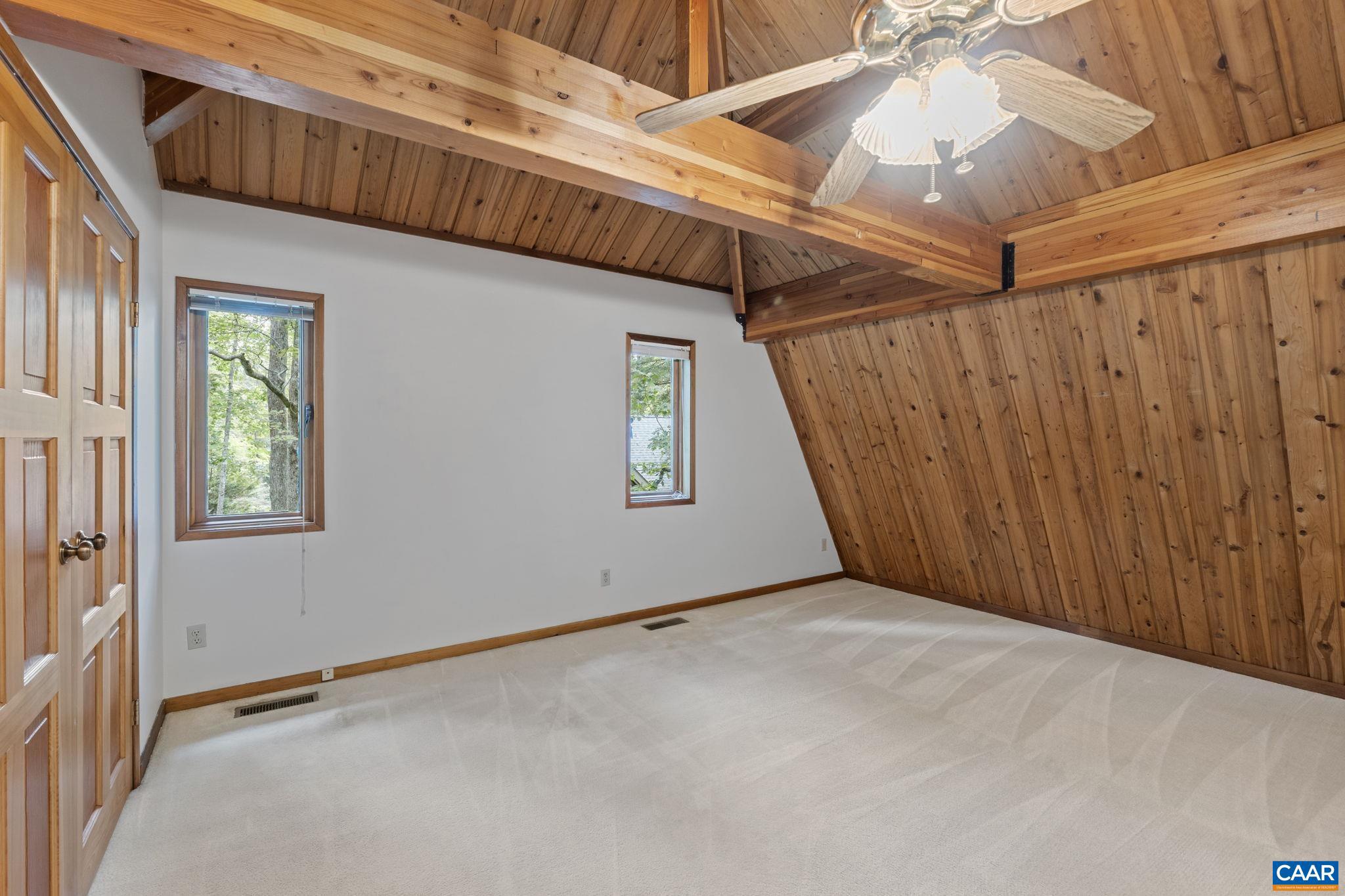 LAKE MONTICELLO - Residential