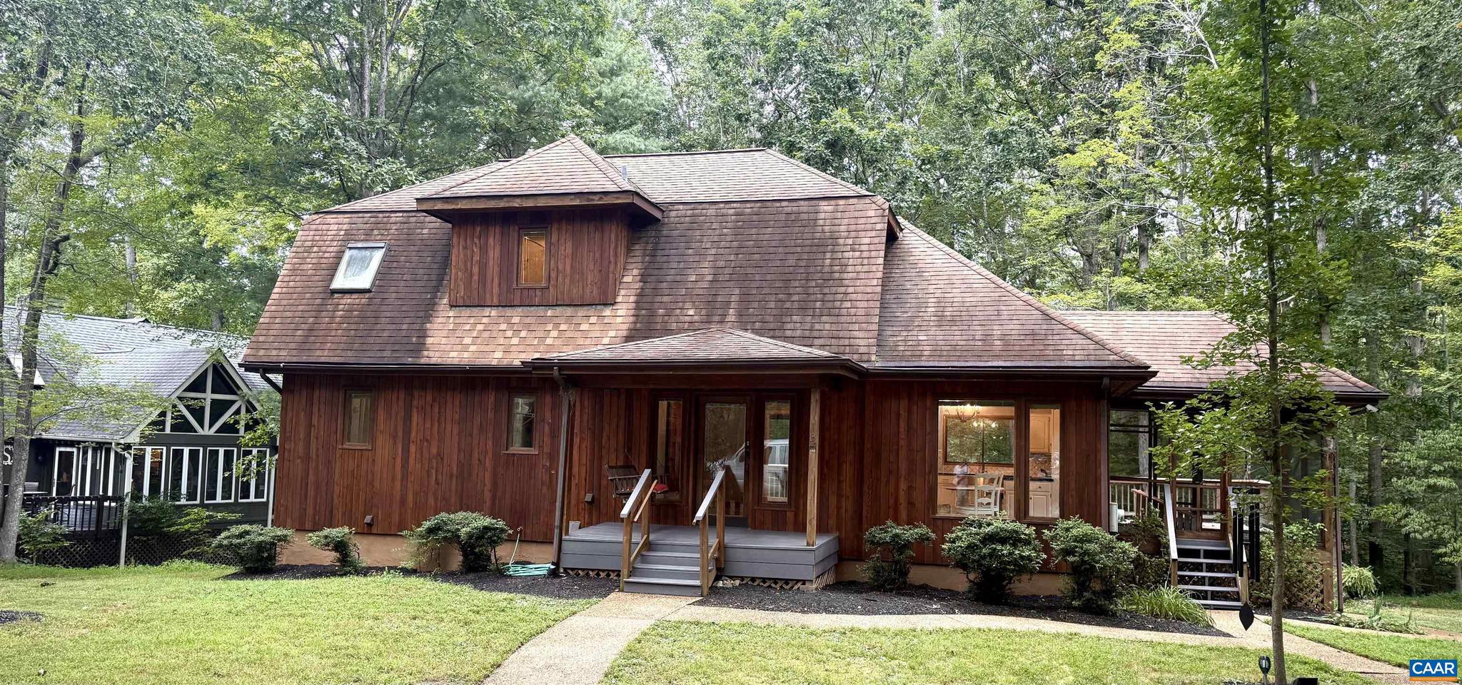 LAKE MONTICELLO - Residential