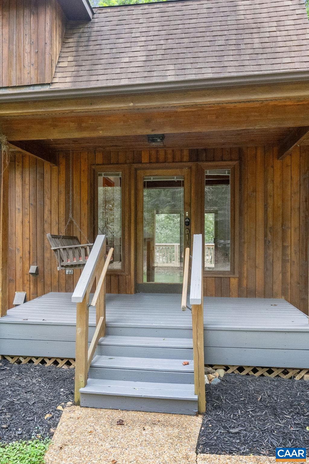 LAKE MONTICELLO - Residential