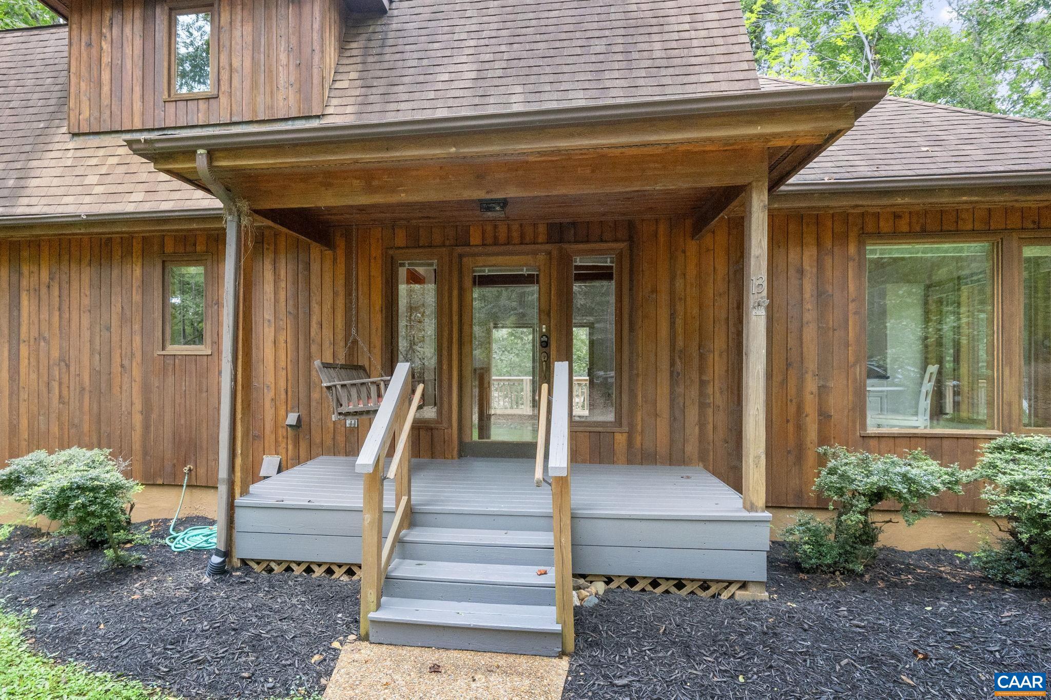 LAKE MONTICELLO - Residential