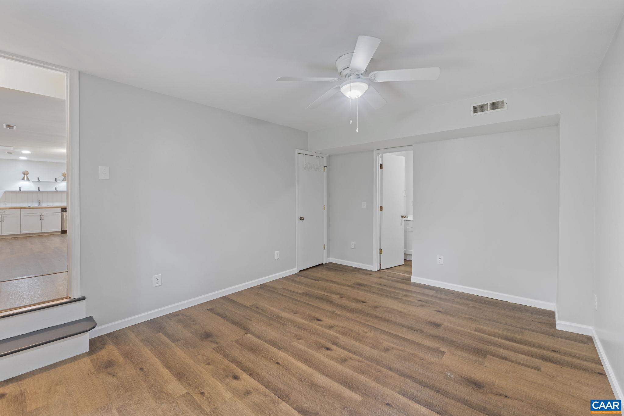 LAKE MONTICELLO - Residential