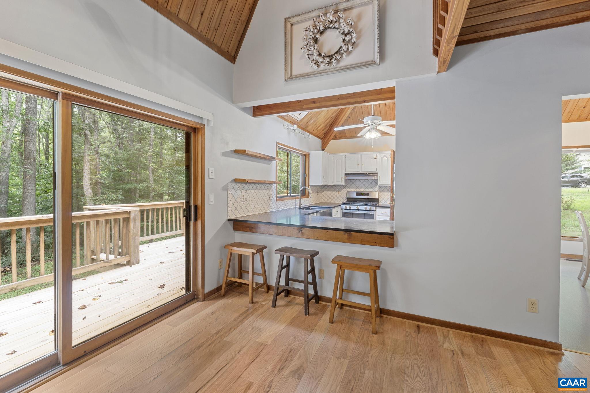 LAKE MONTICELLO - Residential