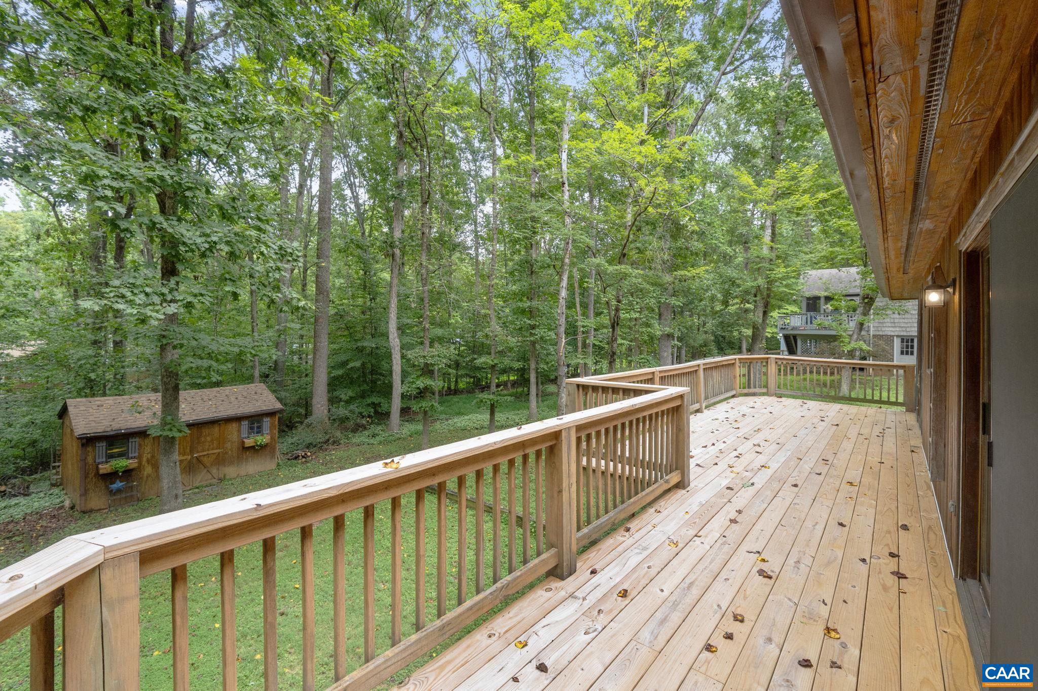 LAKE MONTICELLO - Residential