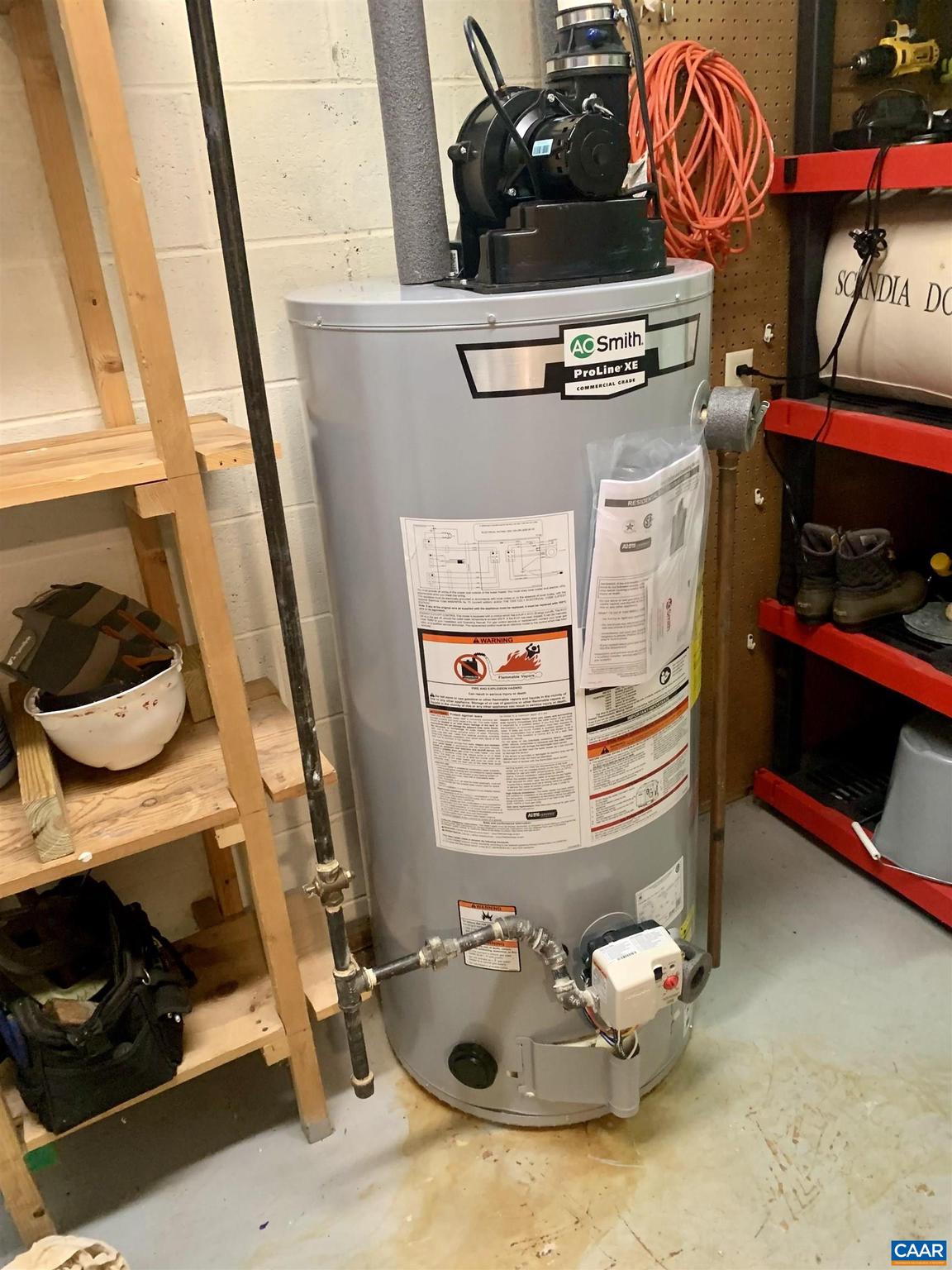 LAKE MONTICELLO - Residential