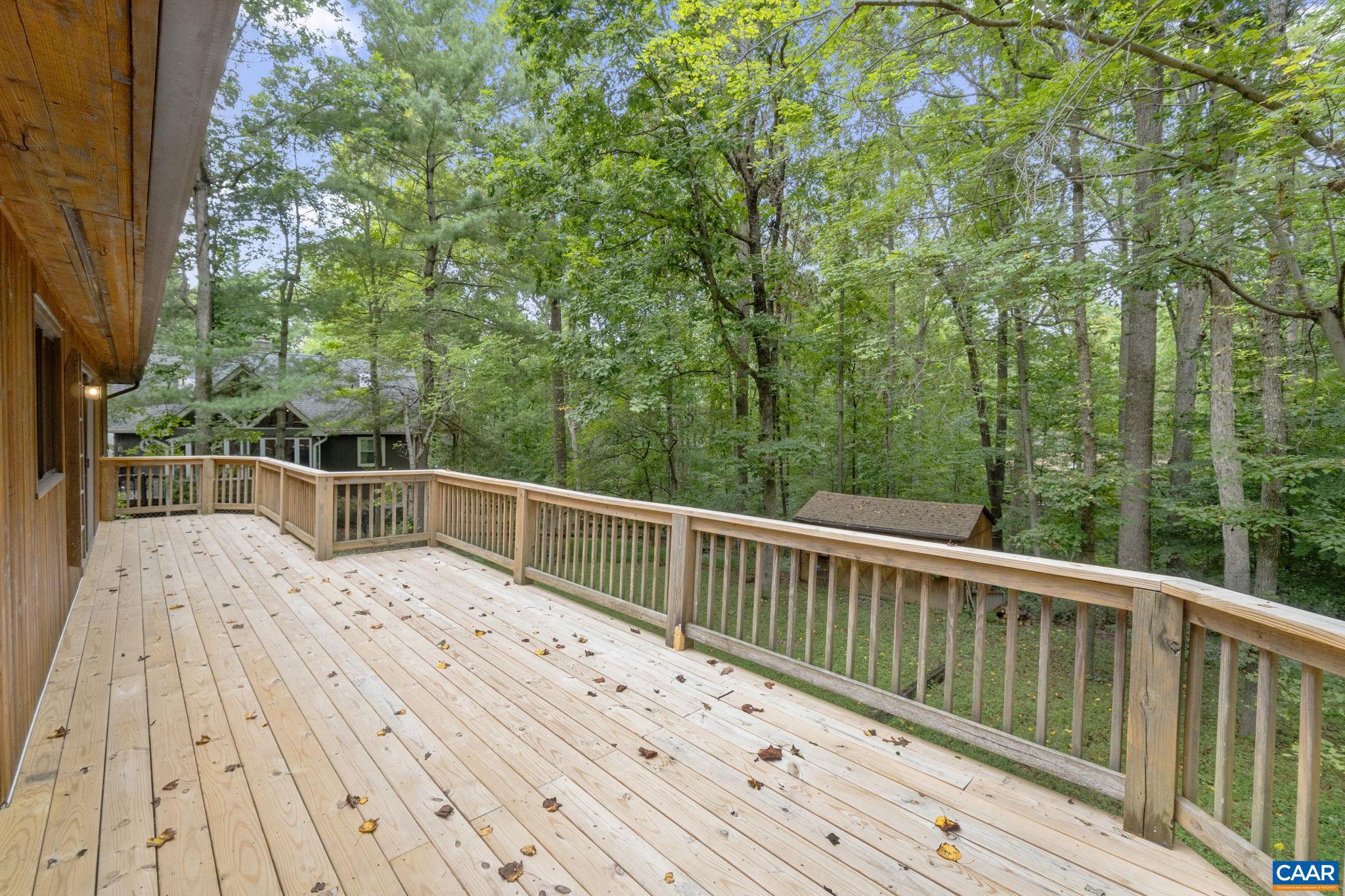 LAKE MONTICELLO - Residential