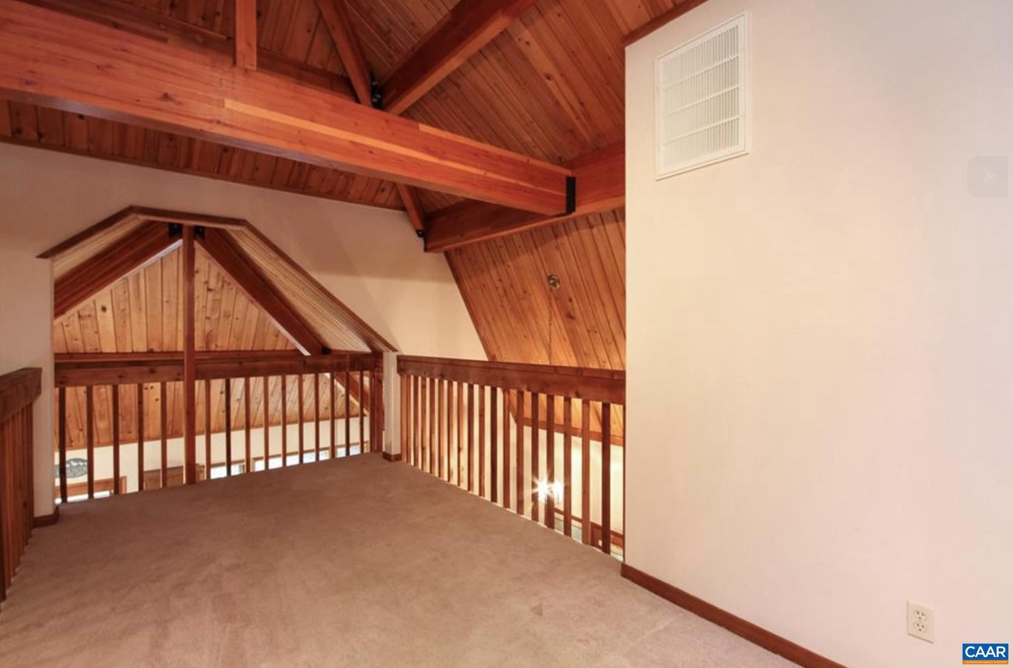 LAKE MONTICELLO - Residential