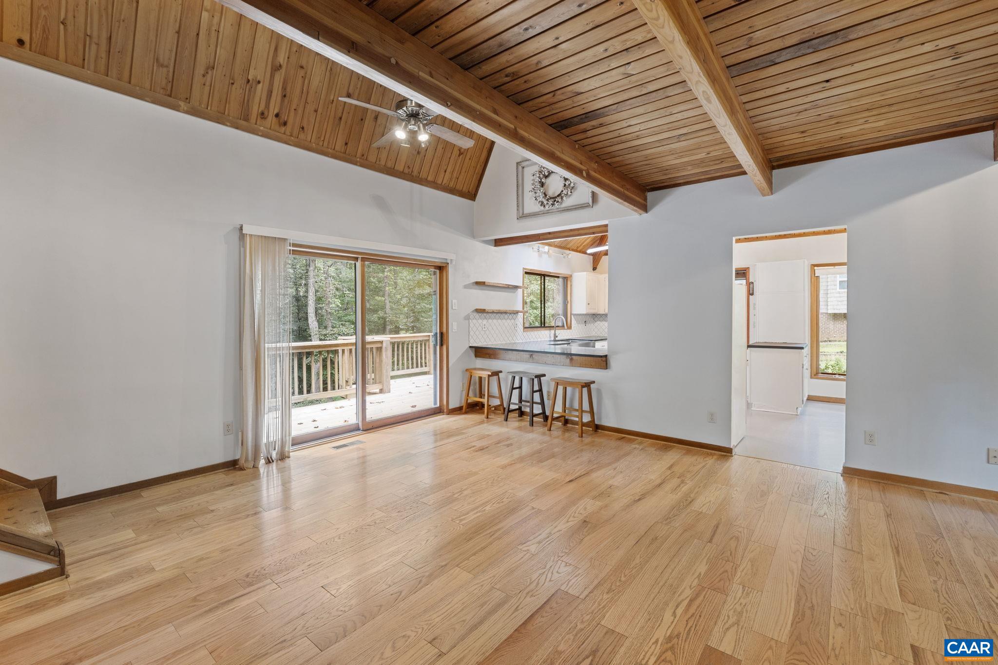 LAKE MONTICELLO - Residential