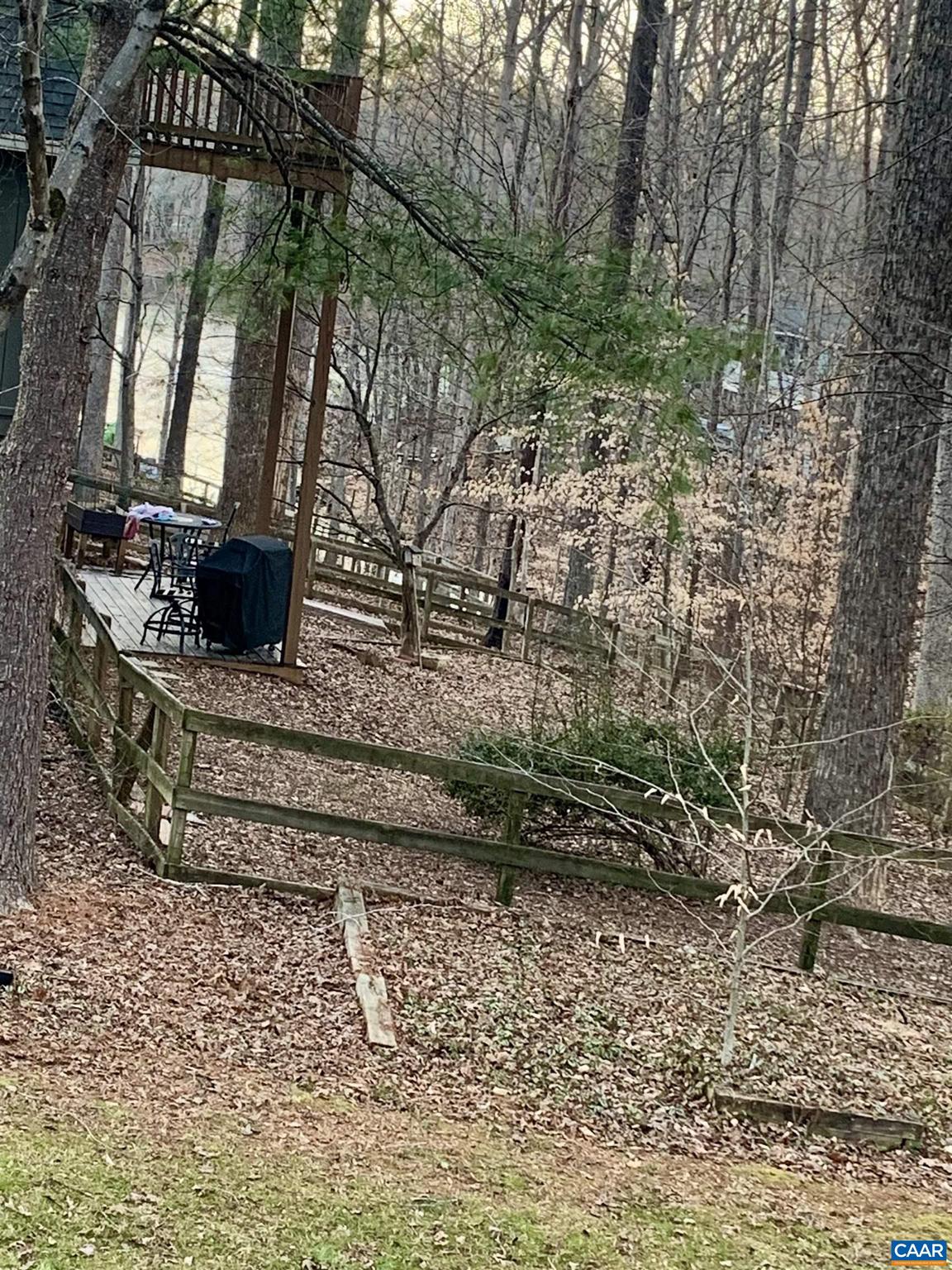 LAKE MONTICELLO - Residential