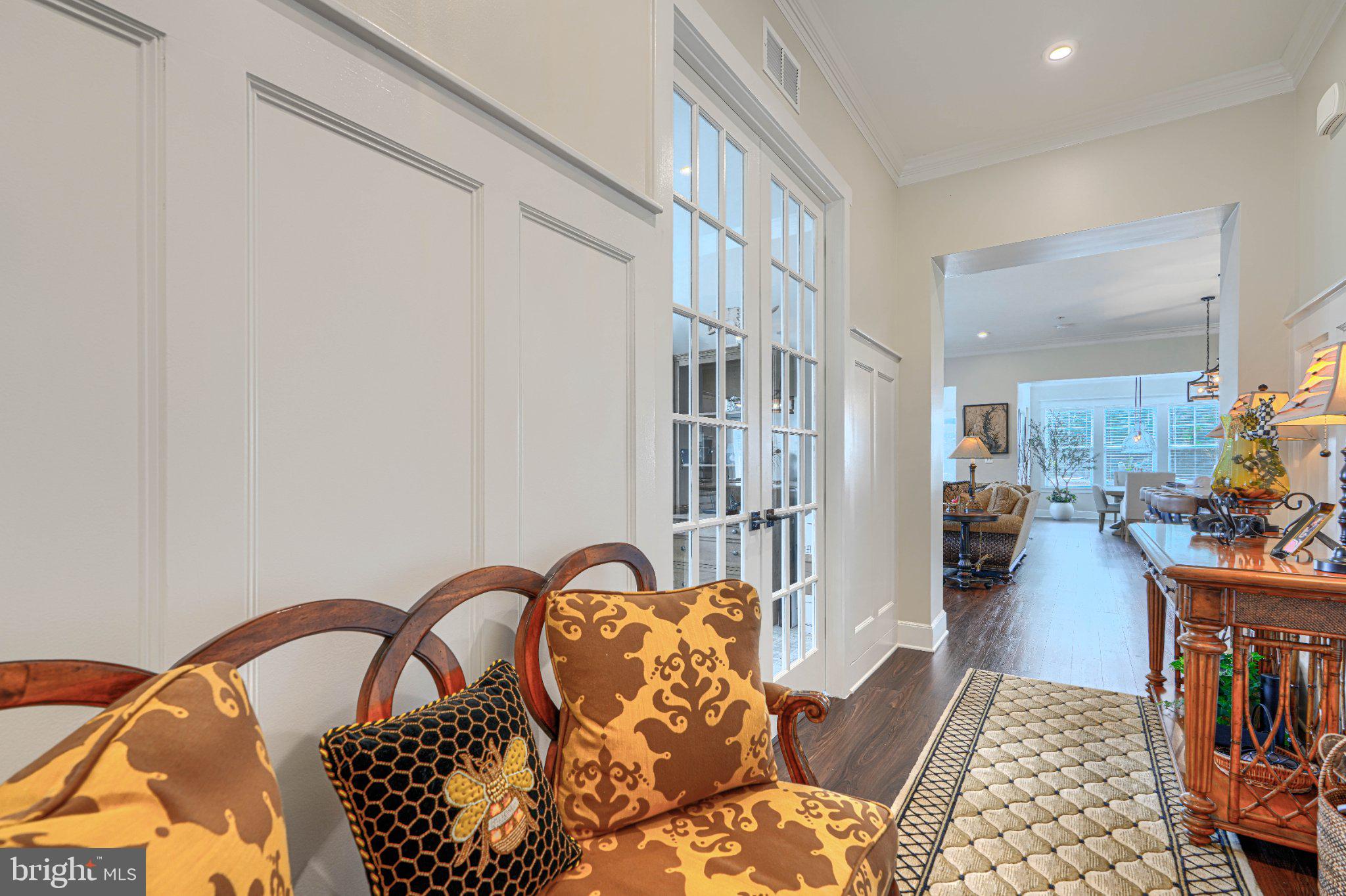 320 BAYBERRY DRIVE