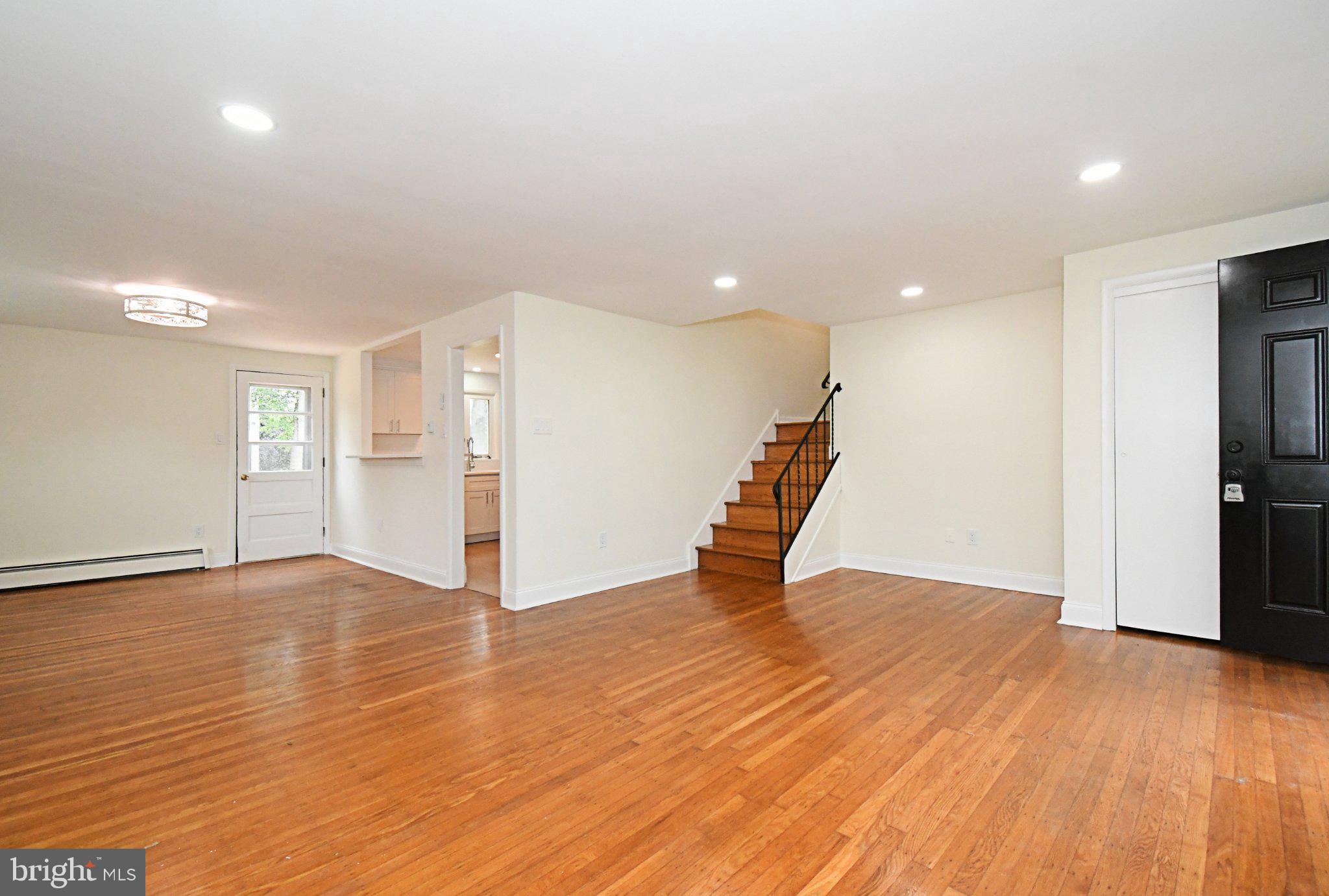 1017 EMERALD AVENUE