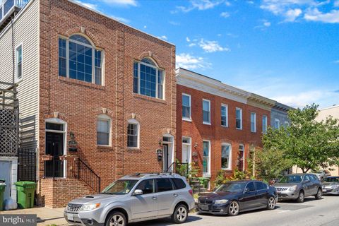 Photo of 104 N Patterson Park Avenue, BALTIMORE, MD 21231 (MLS # MDBA2199580)