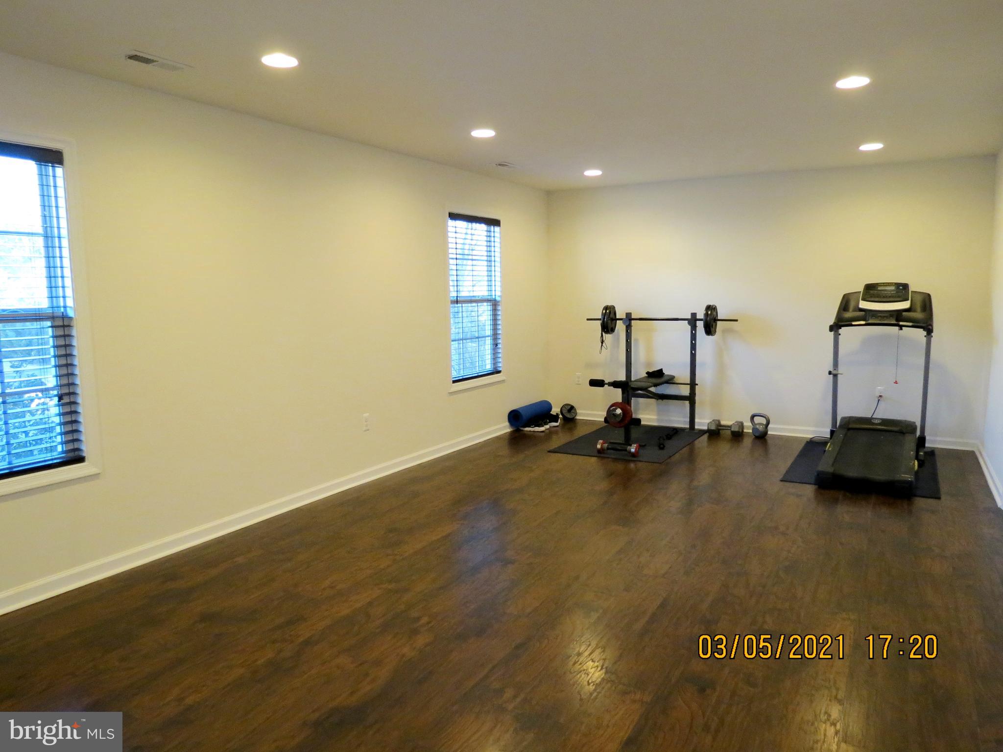 INWOOD MEADOWS - Residential