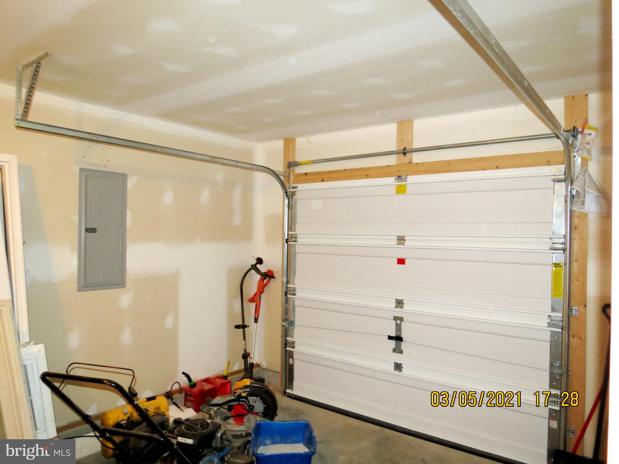 INWOOD MEADOWS - Residential